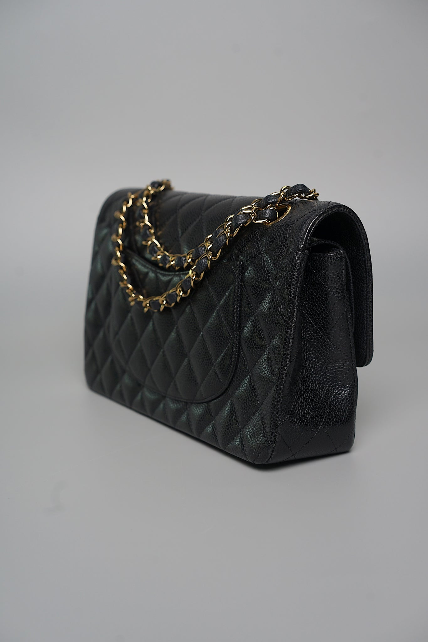 Chanel Medium Classic Double Flap in Black Caviar Ghw