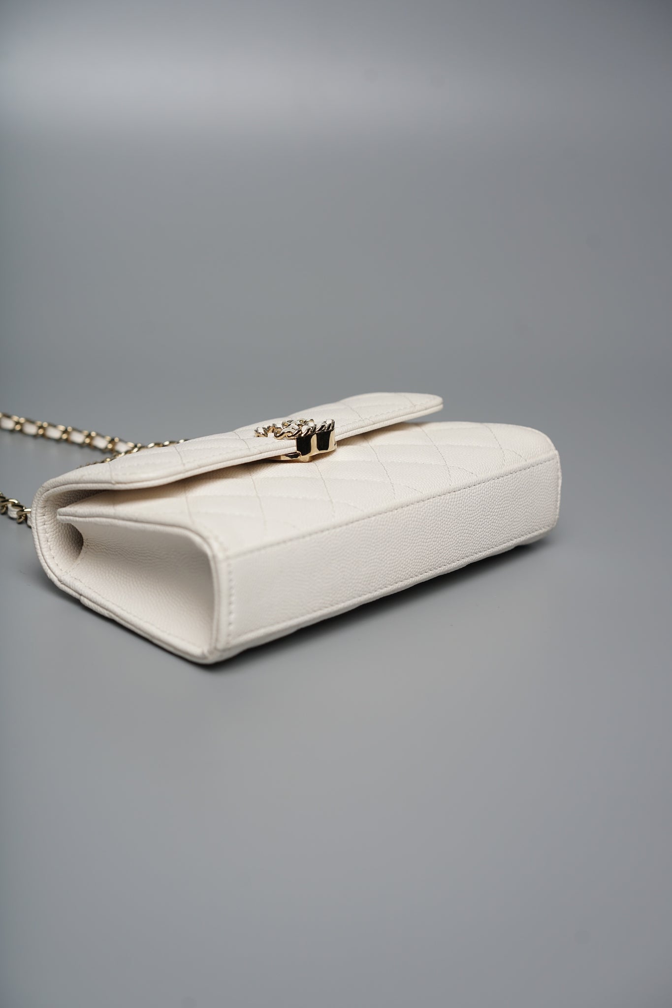 Chanel Clutch with Top Handle in White Caviar Lghw