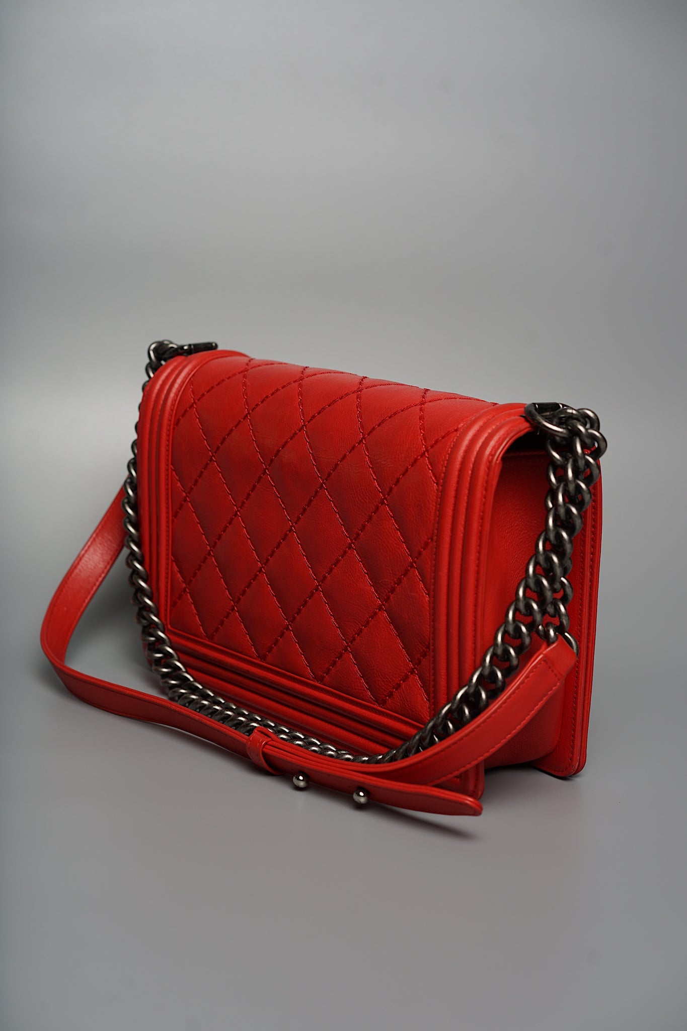 Chanel Le Boy Medium in Red Ruthenium