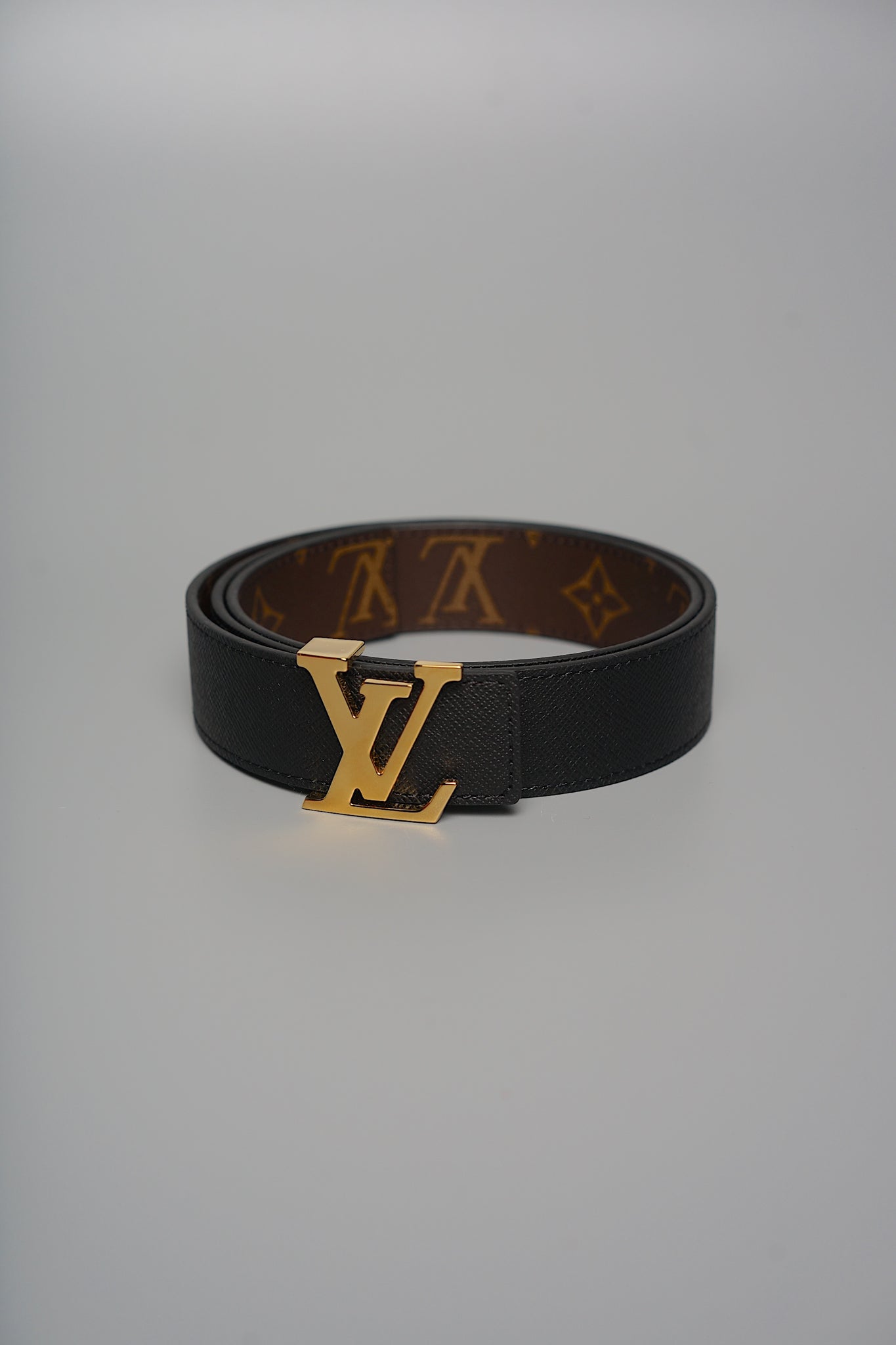 Louis Vuitton Initiales 30mm Reversible Belt in Ghw Size 75