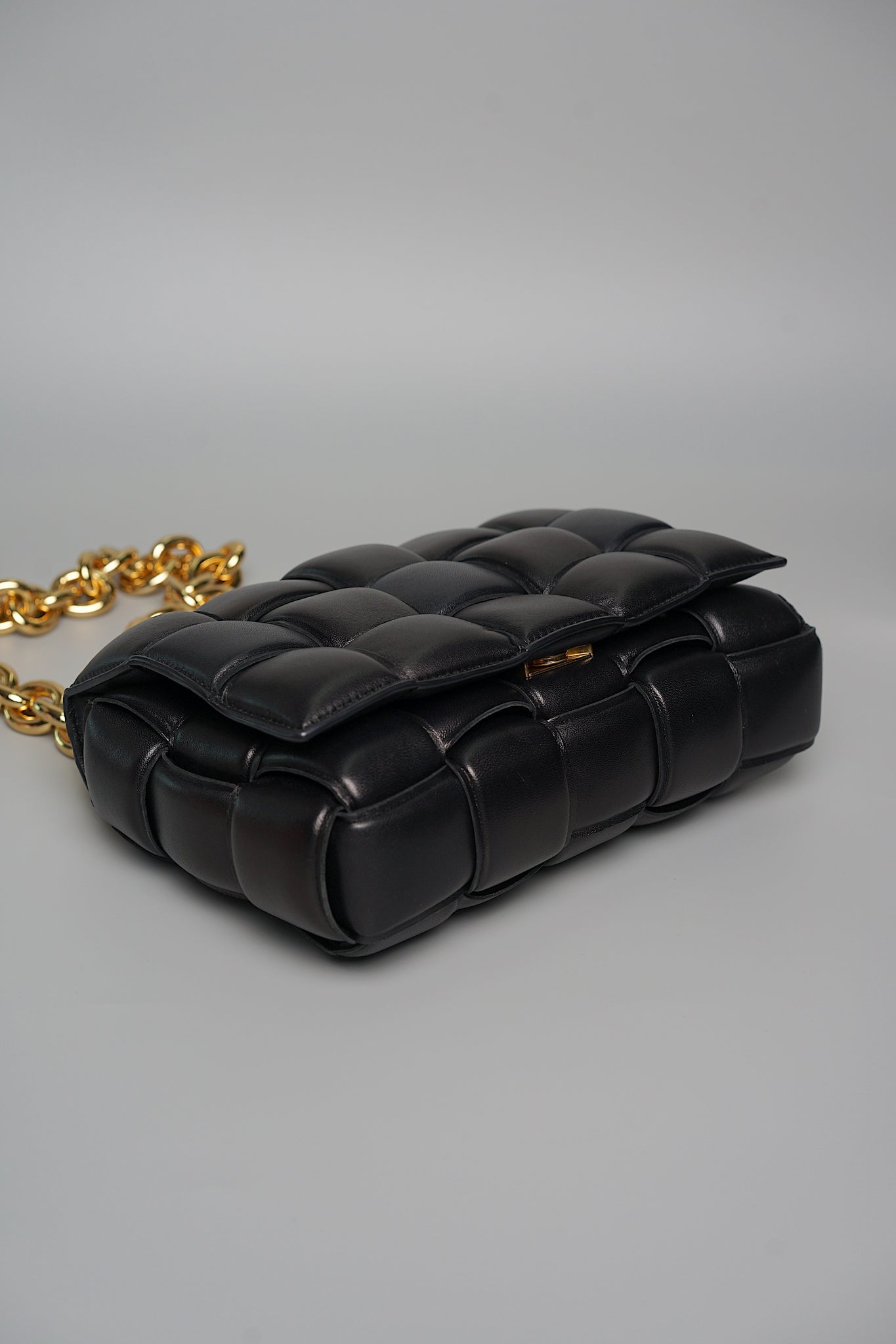 Bottega Padded Chain Cassette Bag in Black