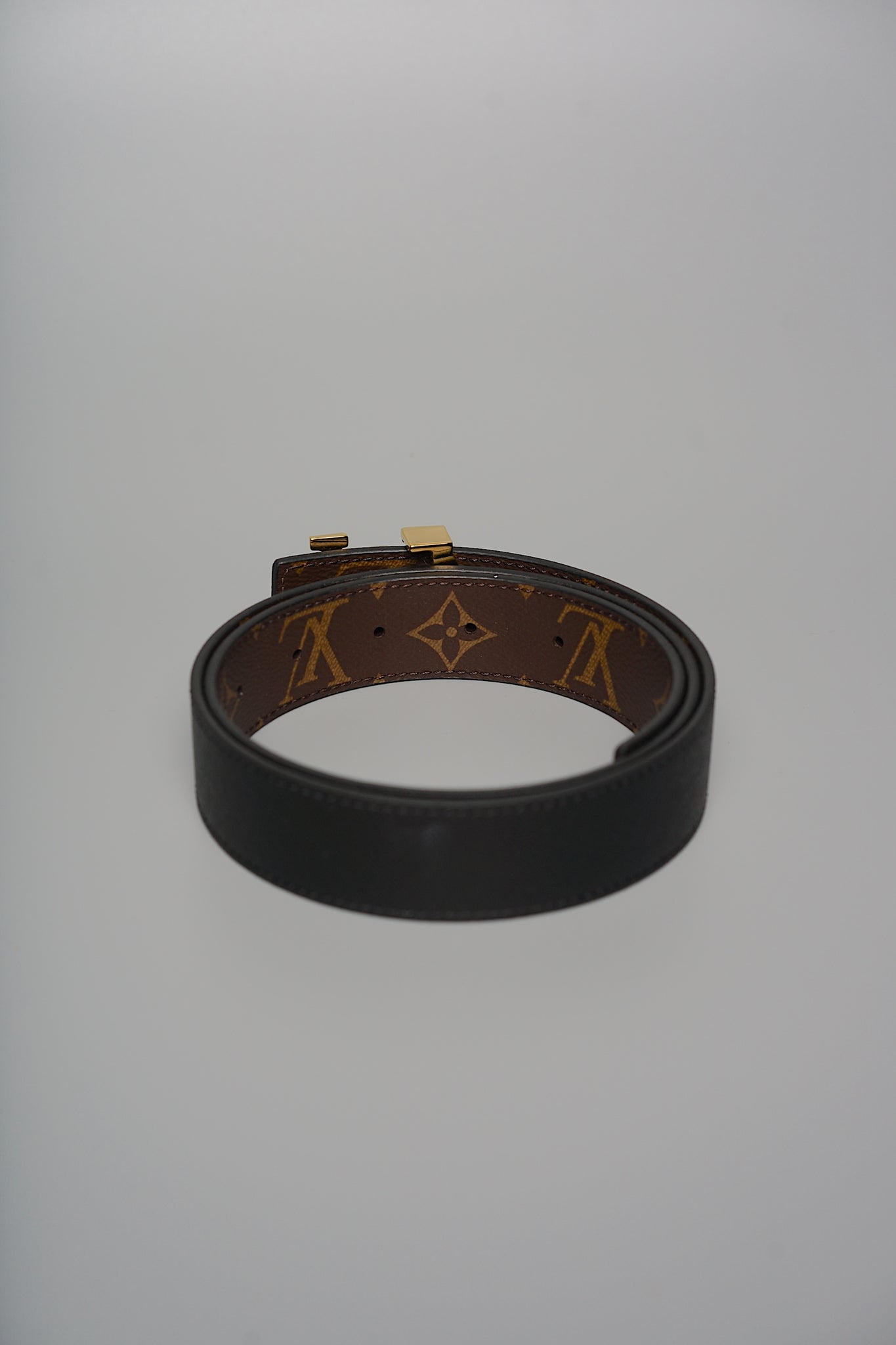 Louis Vuitton Initiales 30mm Reversible Belt in Ghw Size 75