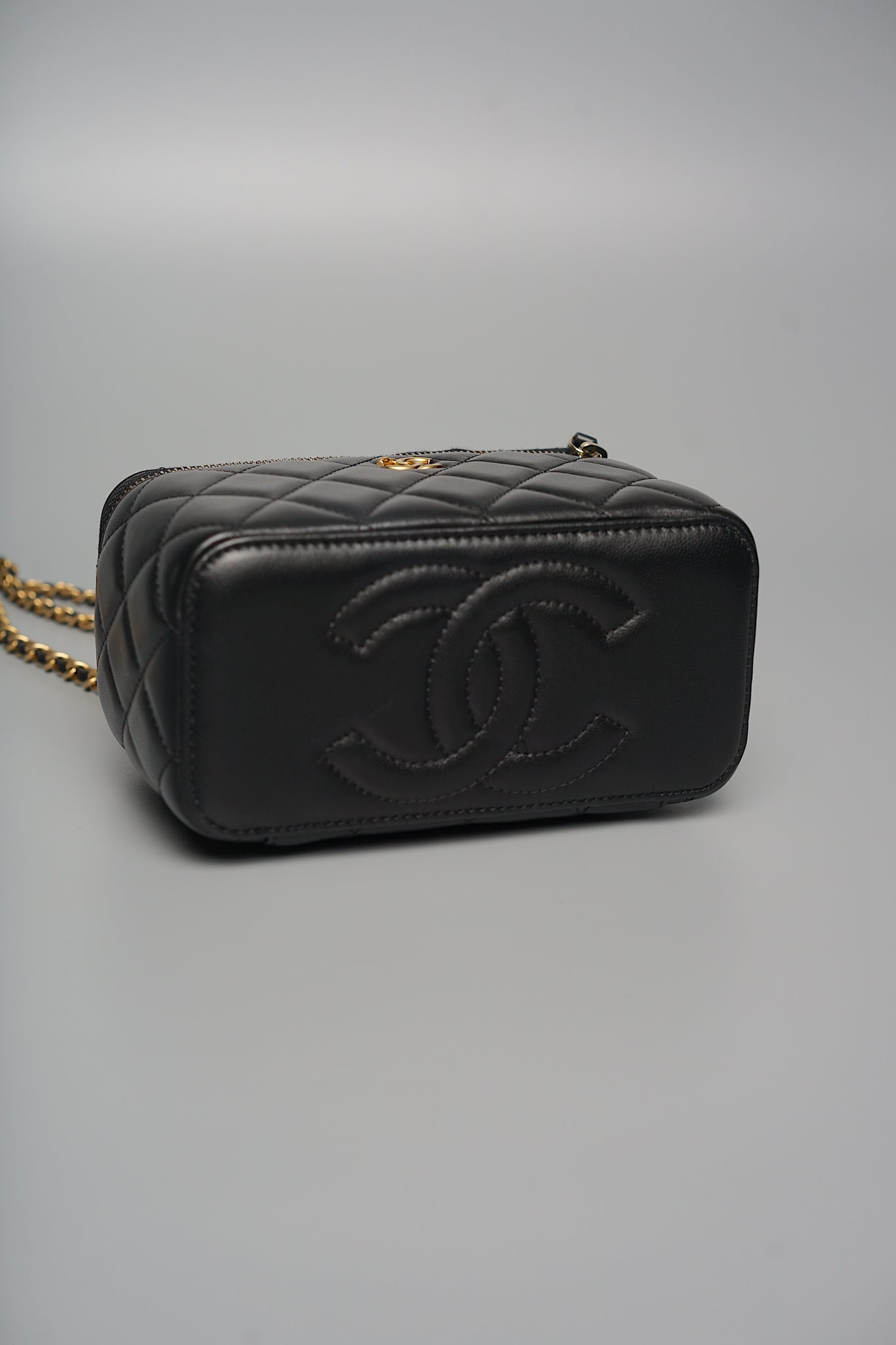 Chanel Pearl Crush Vanity in Black Lambskin Bghw