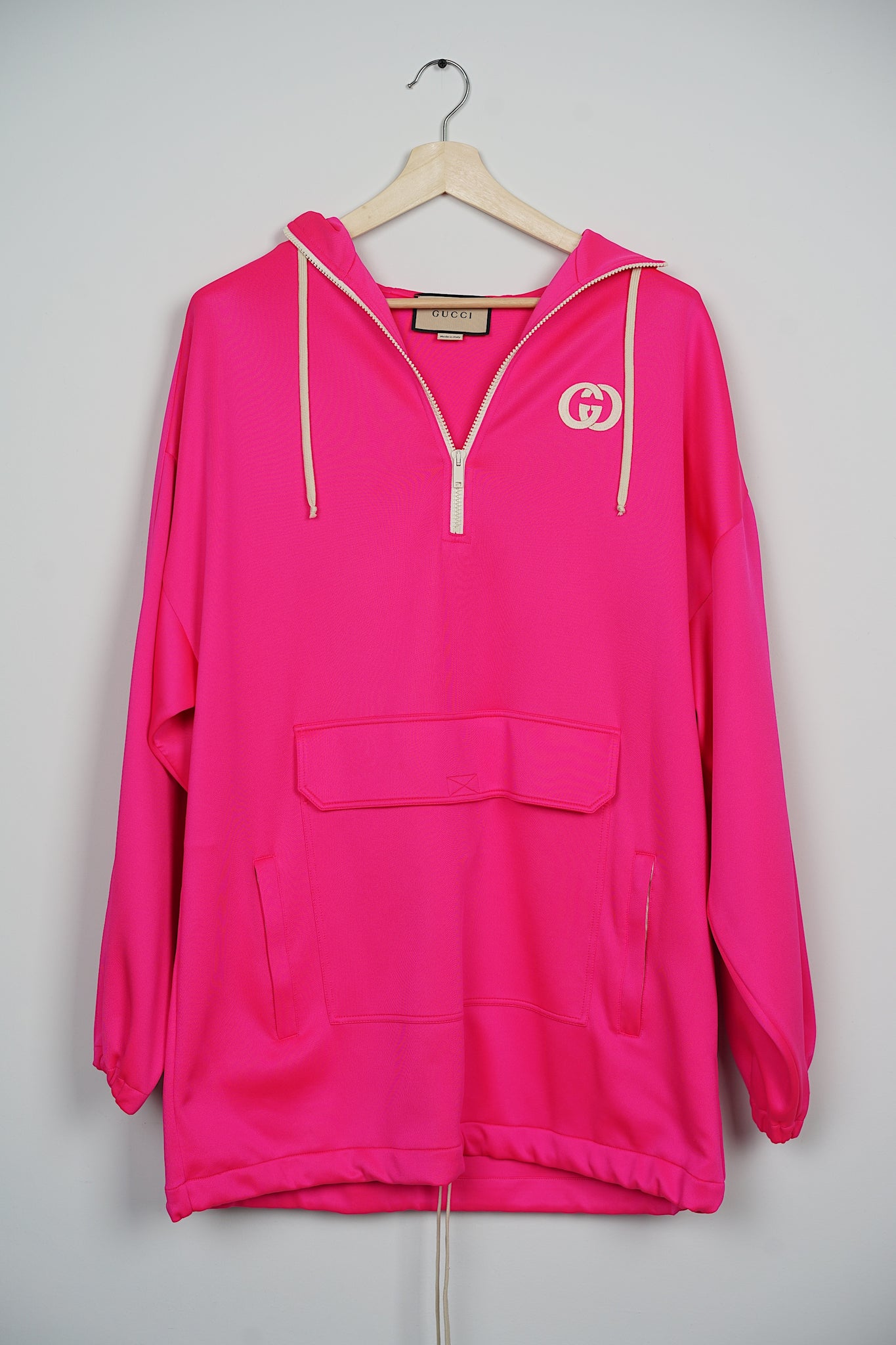 Gucci Logo Patch Jersey Sweatshirt and Pants in Neon Pink Size M