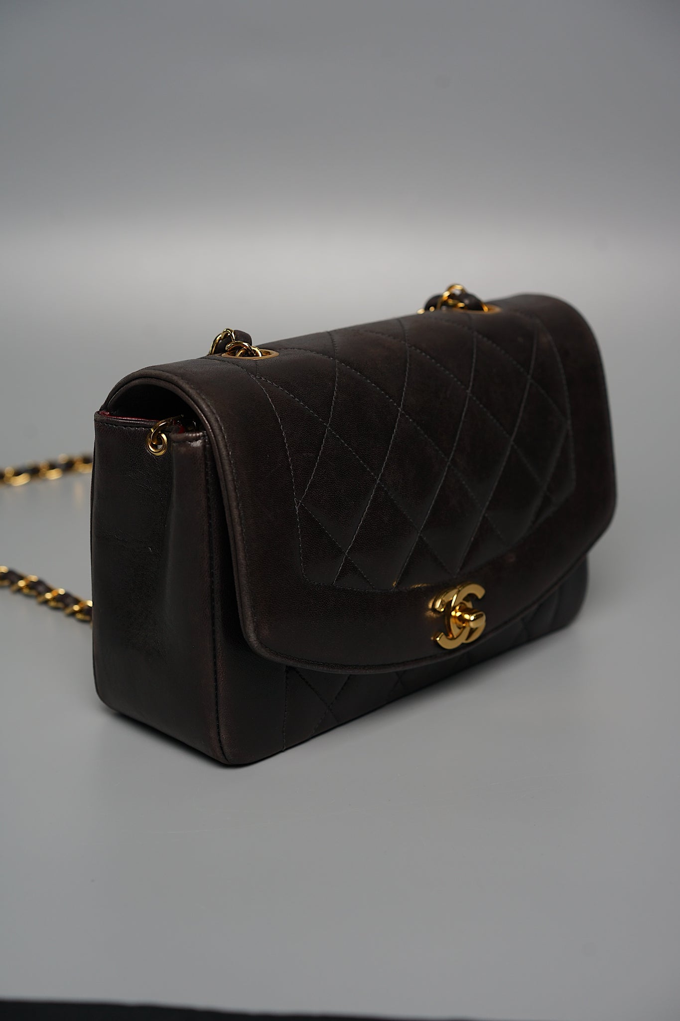 Chanel 24K Diana Flap Bag in Black Lambskin Ghw