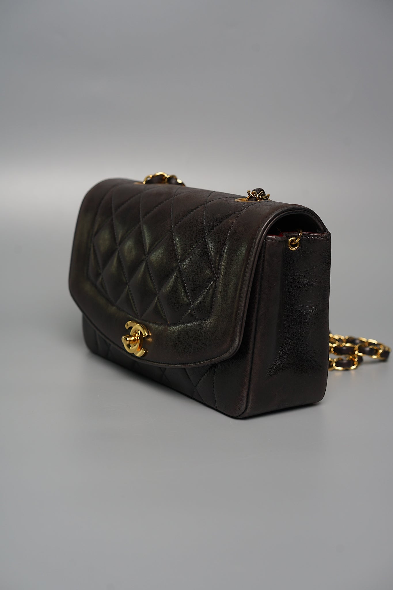 Chanel 24K Diana Flap Bag in Black Lambskin Ghw