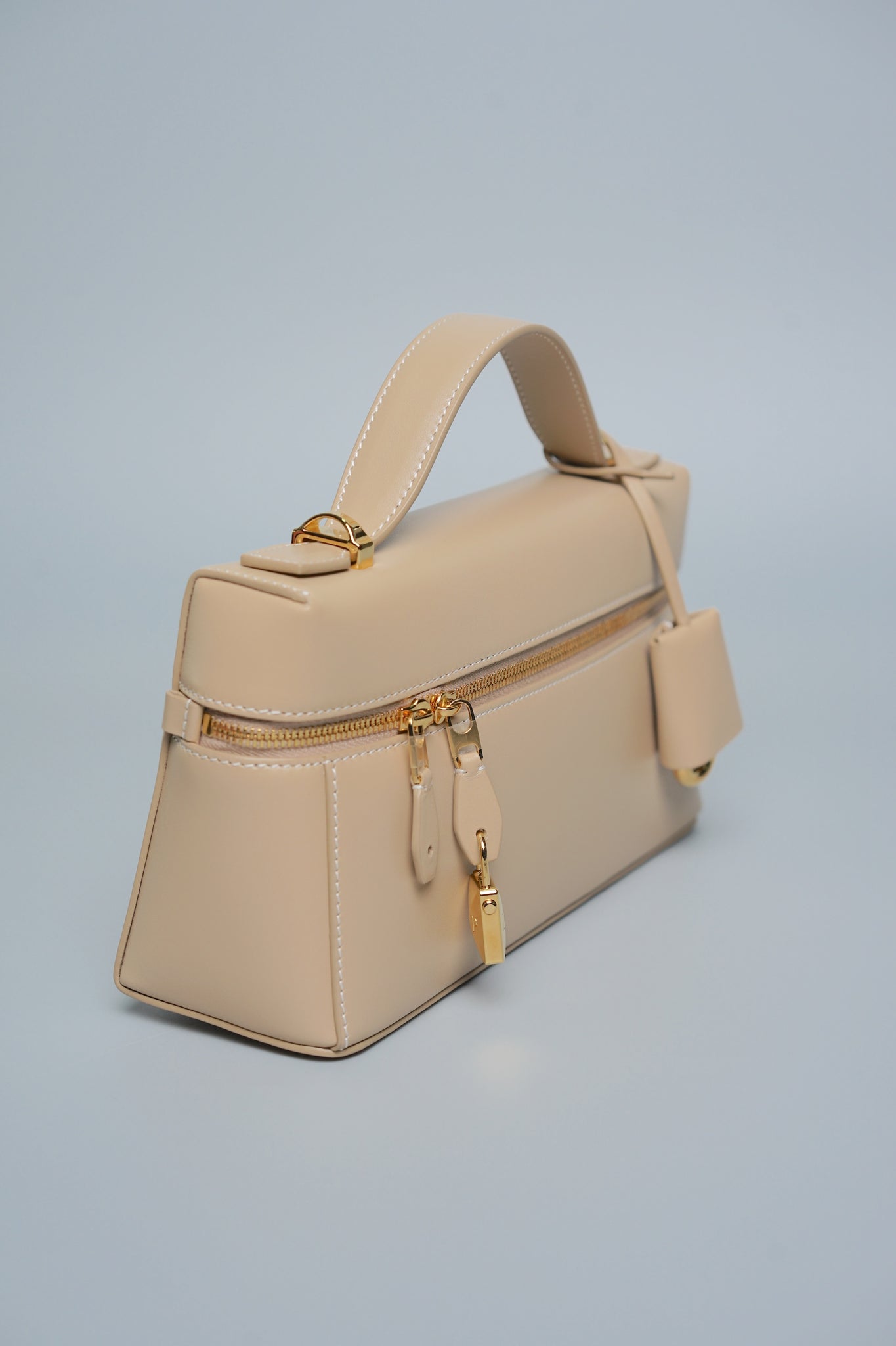 Loro Piana L23 Extra Pocket in Light Mastic/Sun Gold Ghw (Brand New)
