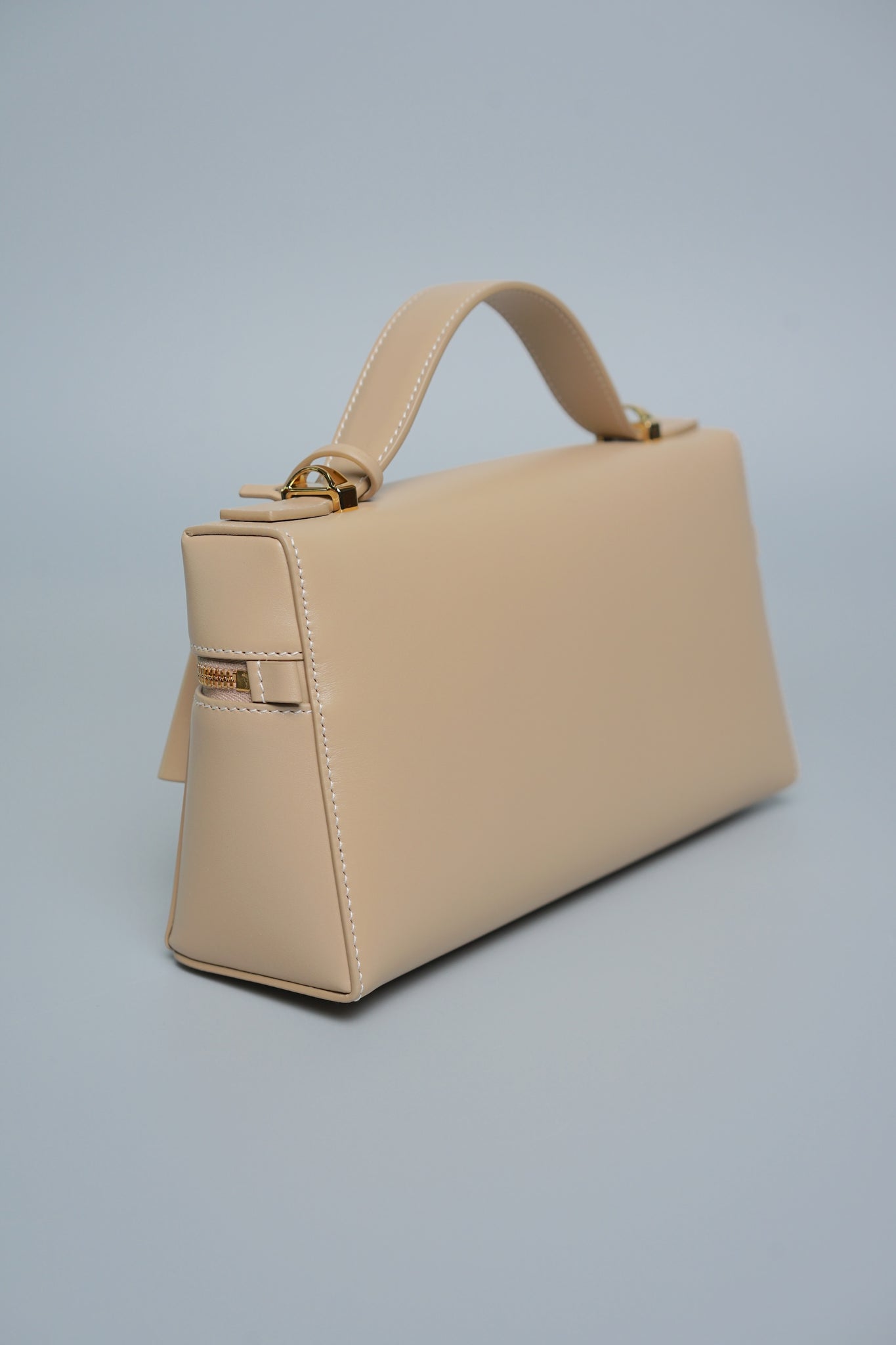 Loro Piana L23 Extra Pocket in Light Mastic/Sun Gold Ghw (Brand New)