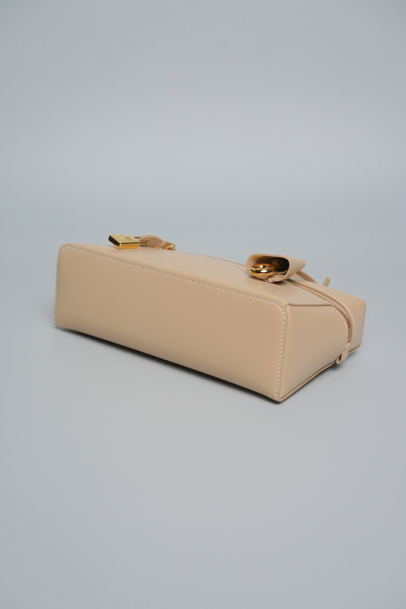 Loro Piana L23 Extra Pocket in Light Mastic/Sun Gold Ghw (Brand New)