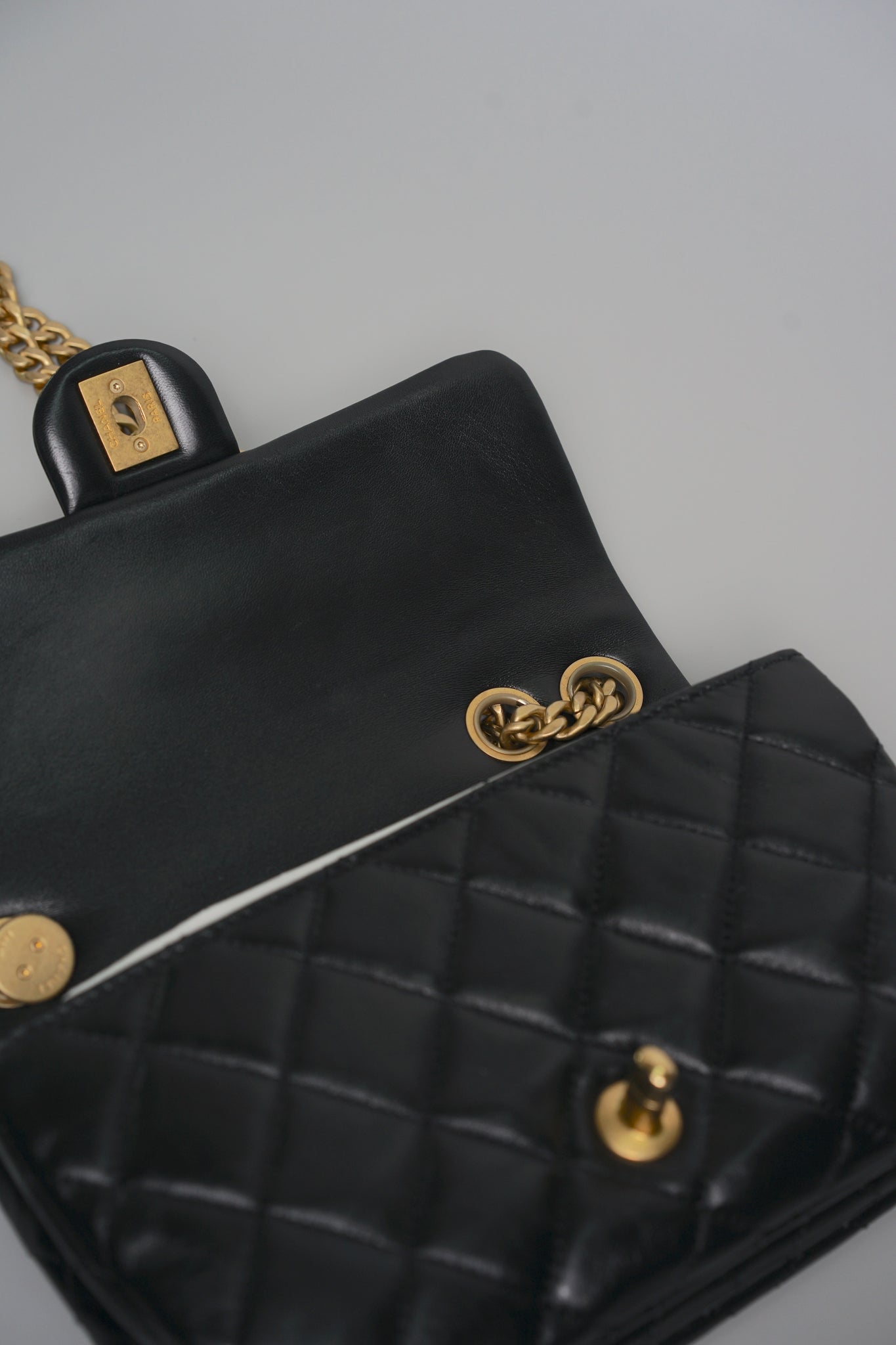 Chanel 22K Small Flap Bag in Black Lambskin Bghw
