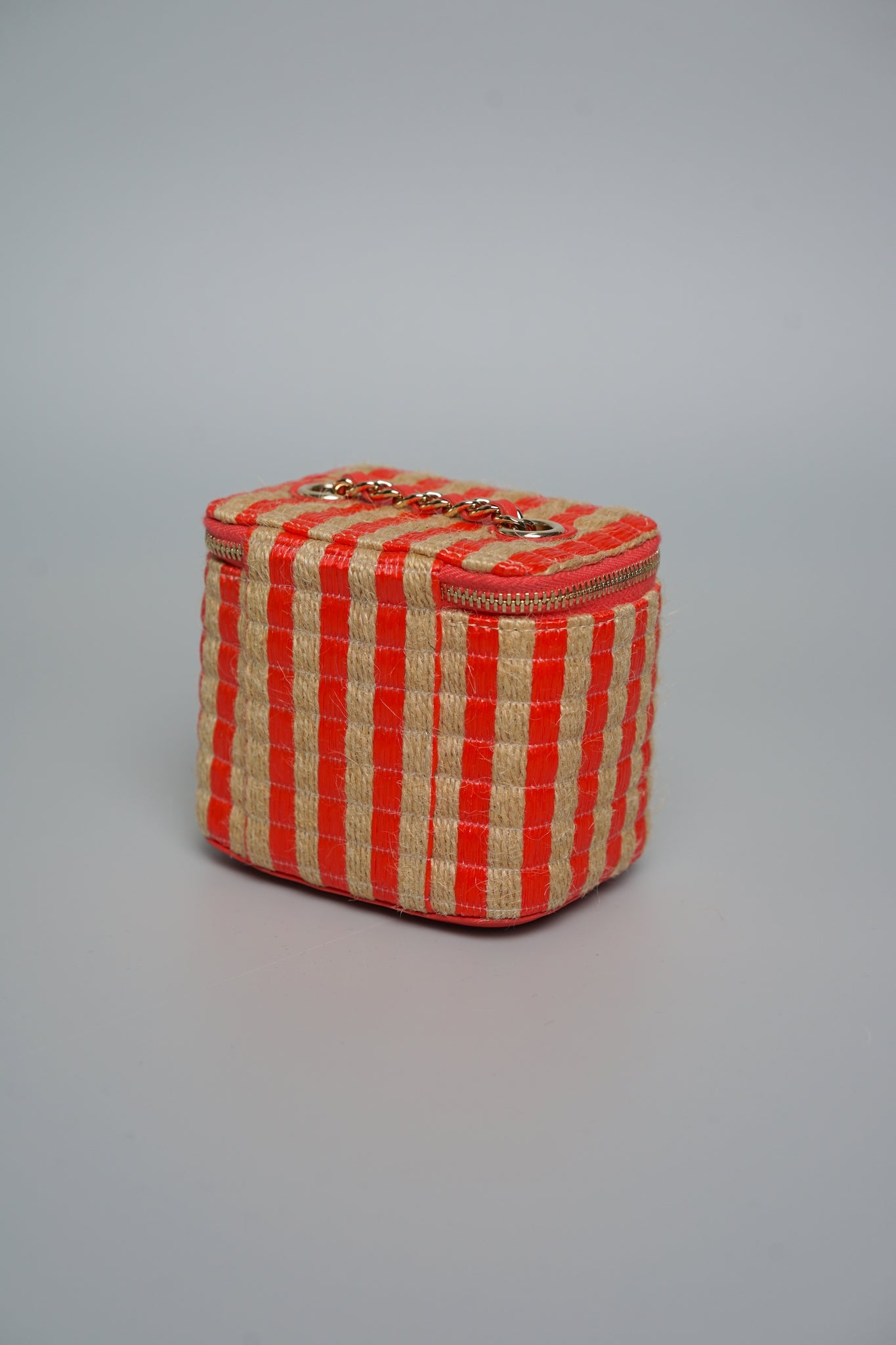 Chanel Vanity Raffia Jute Straw Chain Bag in Red/Beige Lghw