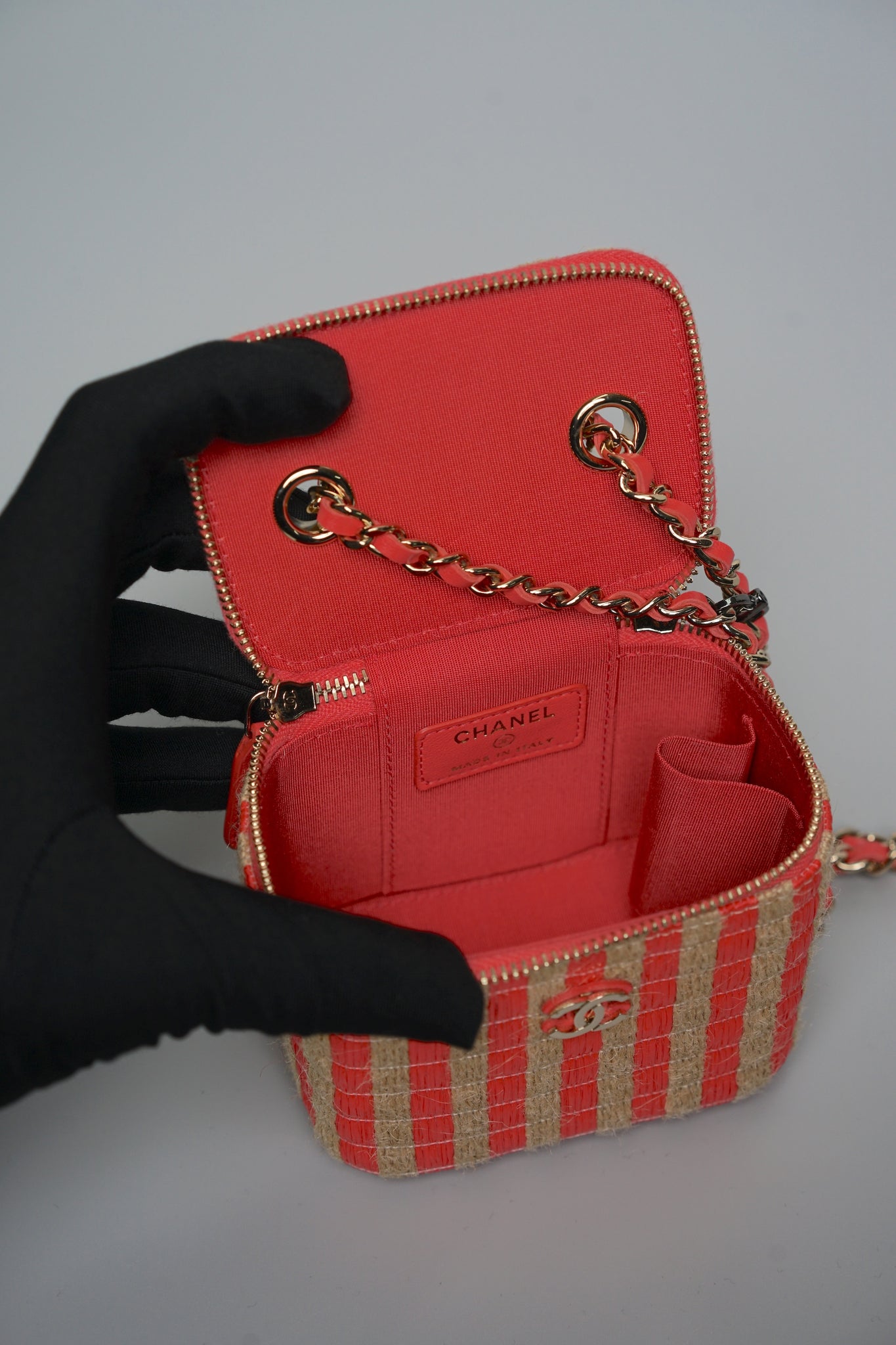 Chanel Vanity Raffia Jute Straw Chain Bag in Red/Beige Lghw