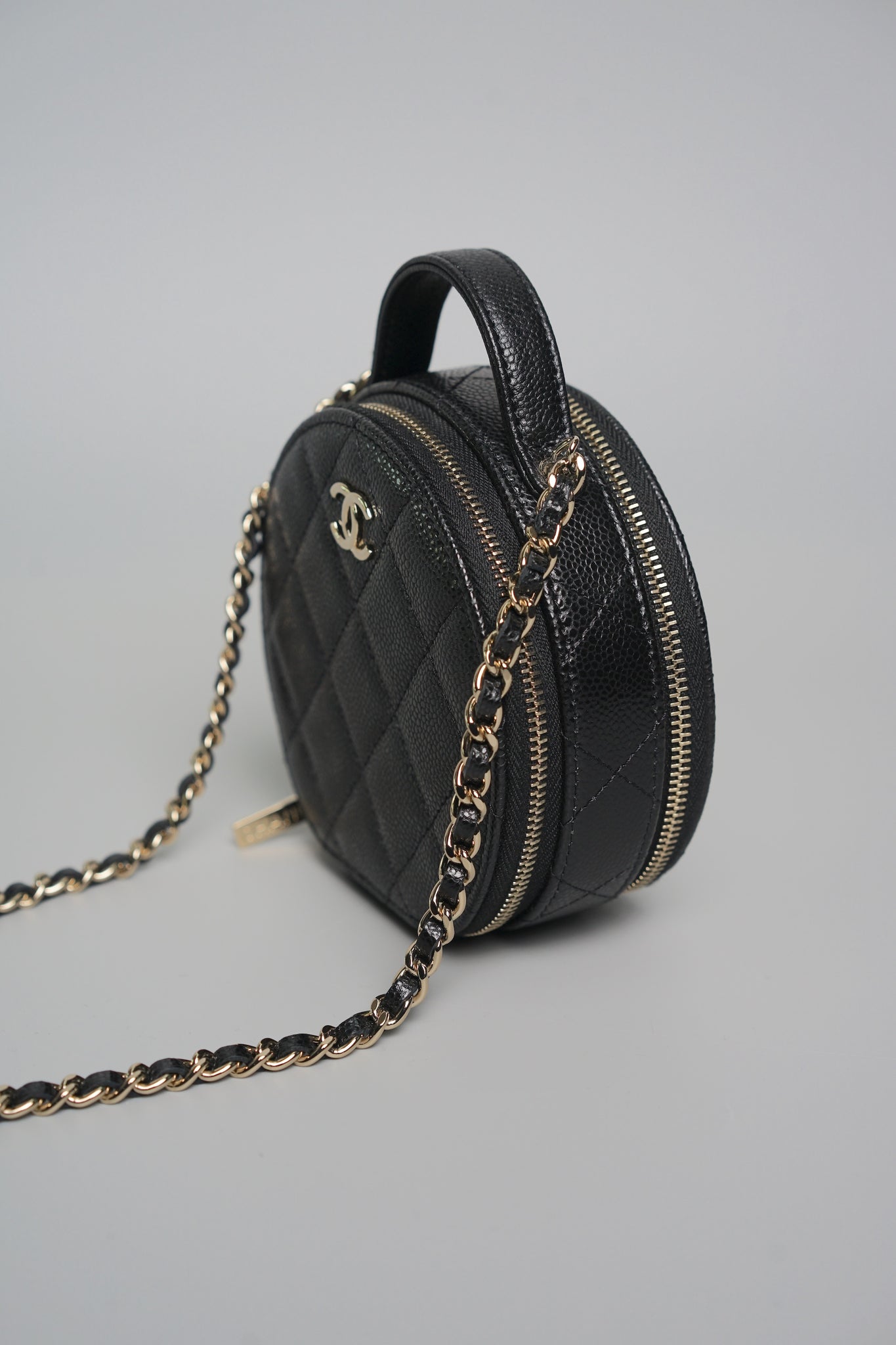Chanel Round Vanity in Black Caviar Shw