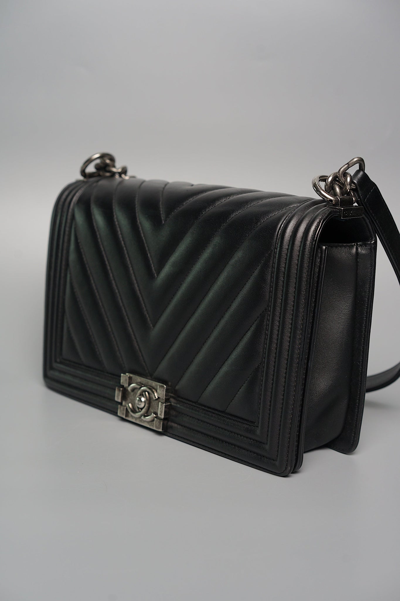 Boy Chanel New Medium in Chevron Lambskin