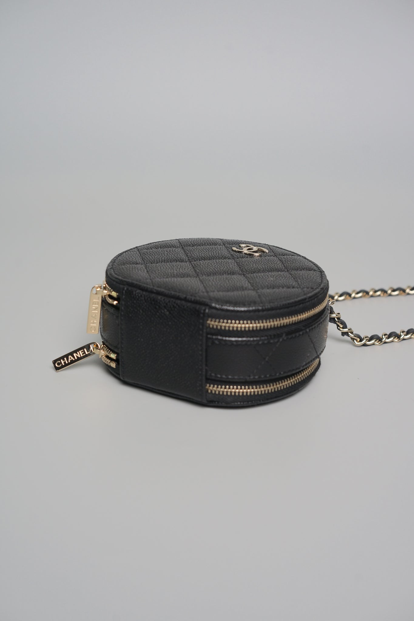 Chanel Round Vanity in Black Caviar Shw
