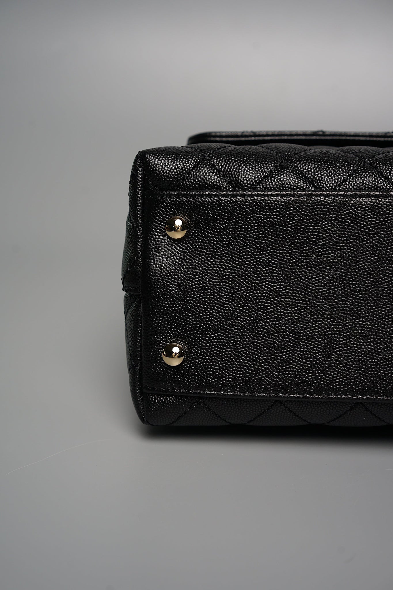 Chanel Coco Handle Small in Black Caviar Ghw (Brand New)
