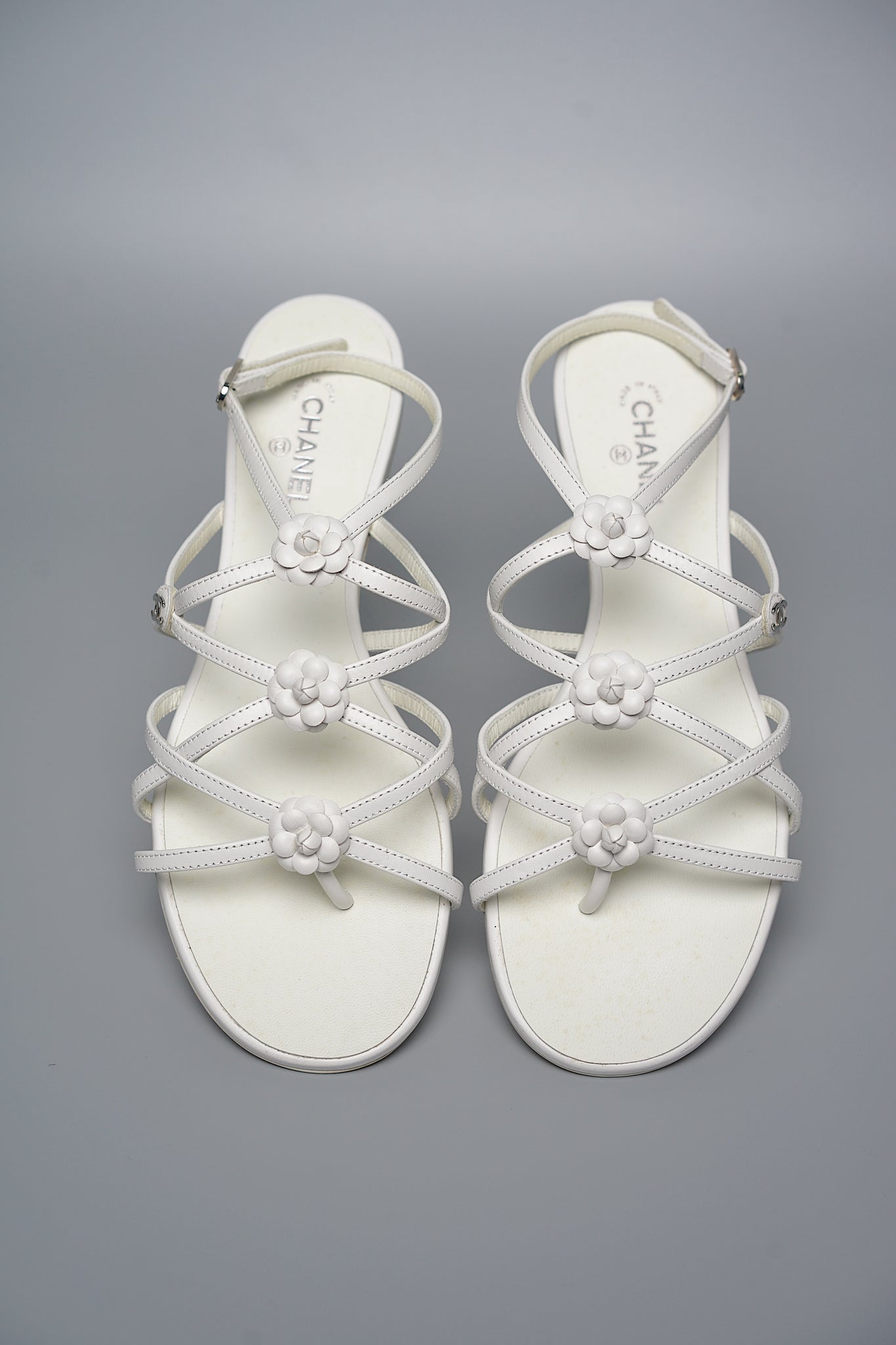 Chanel Interlocking CC Logo Camellia Sandal in White Size 38C