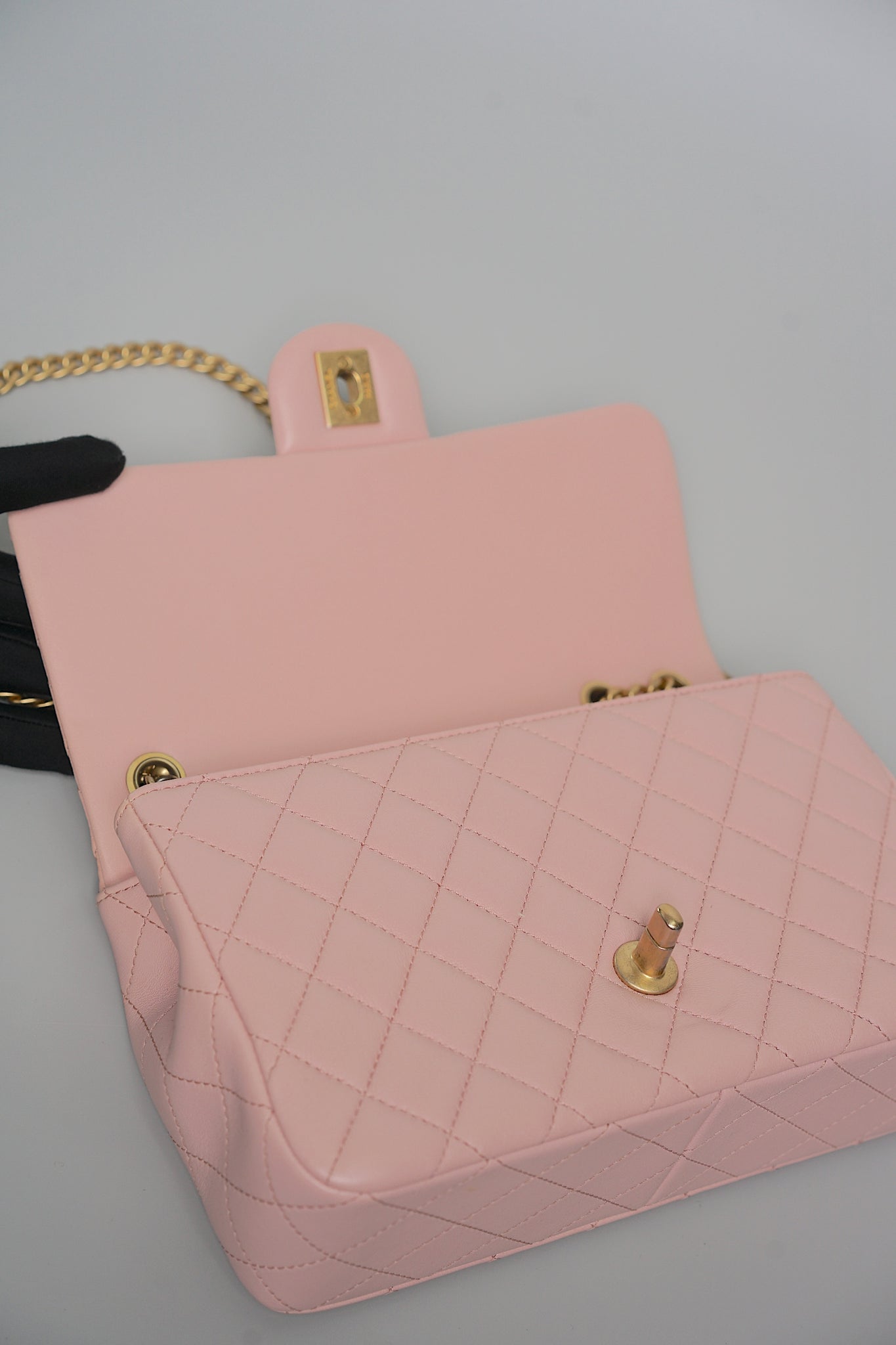 Chanel 23S Flap Bag in Pink Camellia Crush Bghw