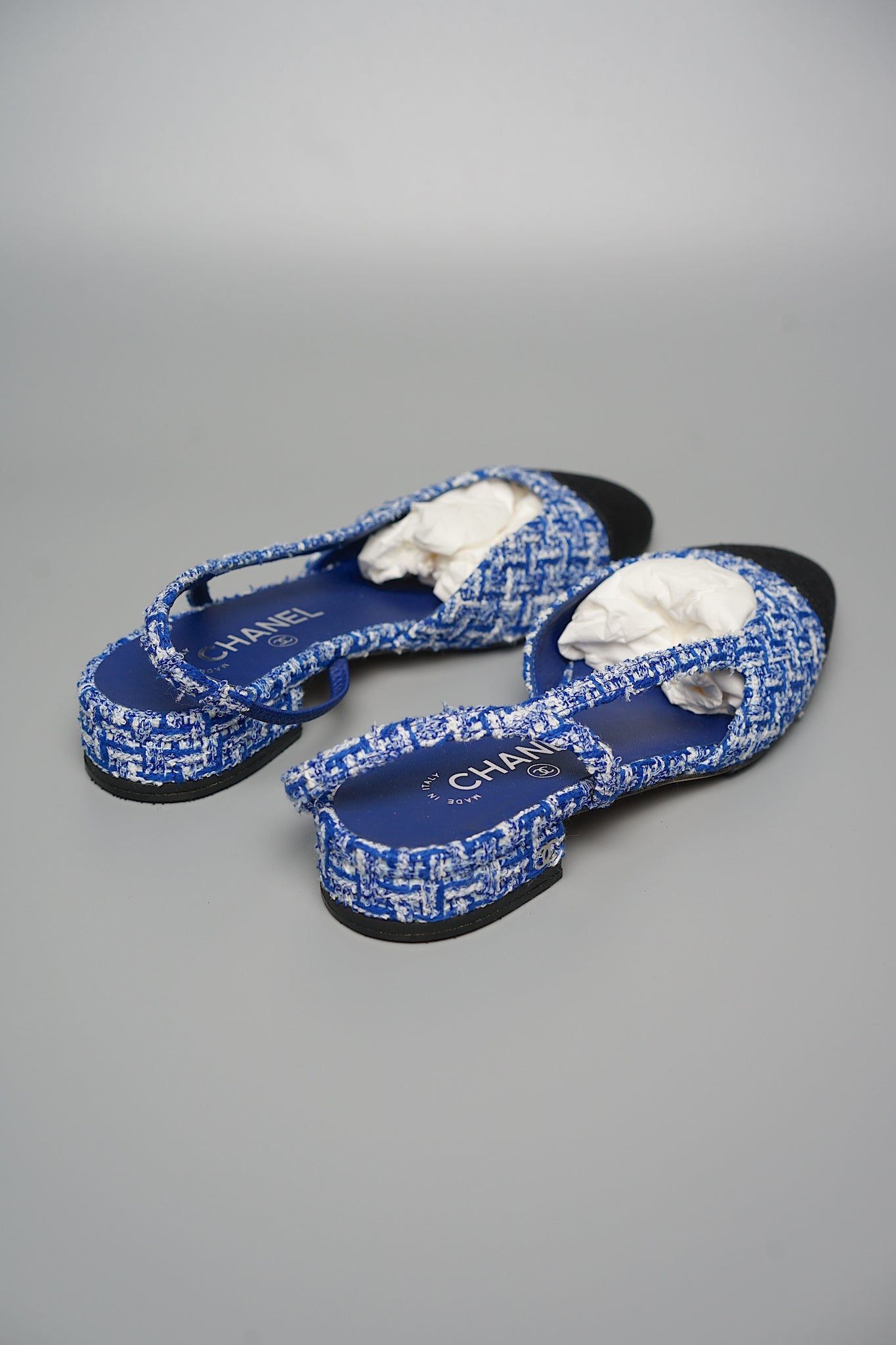 Chanel Cap Toe CC Slingback Flat in Blue Tweed Size 38C