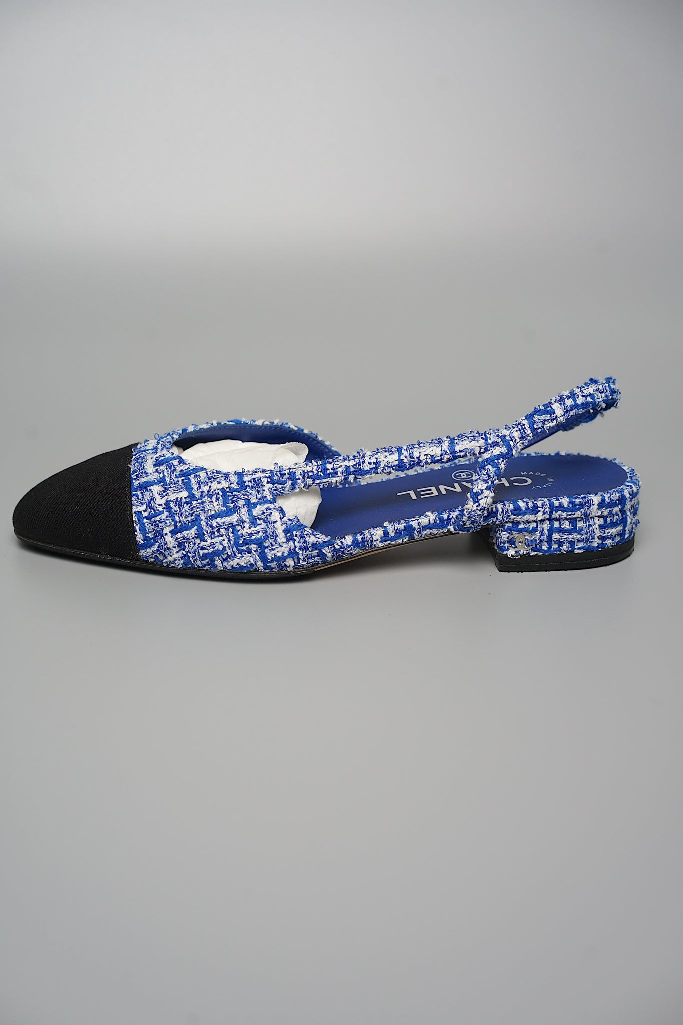 Chanel Cap Toe CC Slingback Flat in Blue Tweed Size 38C