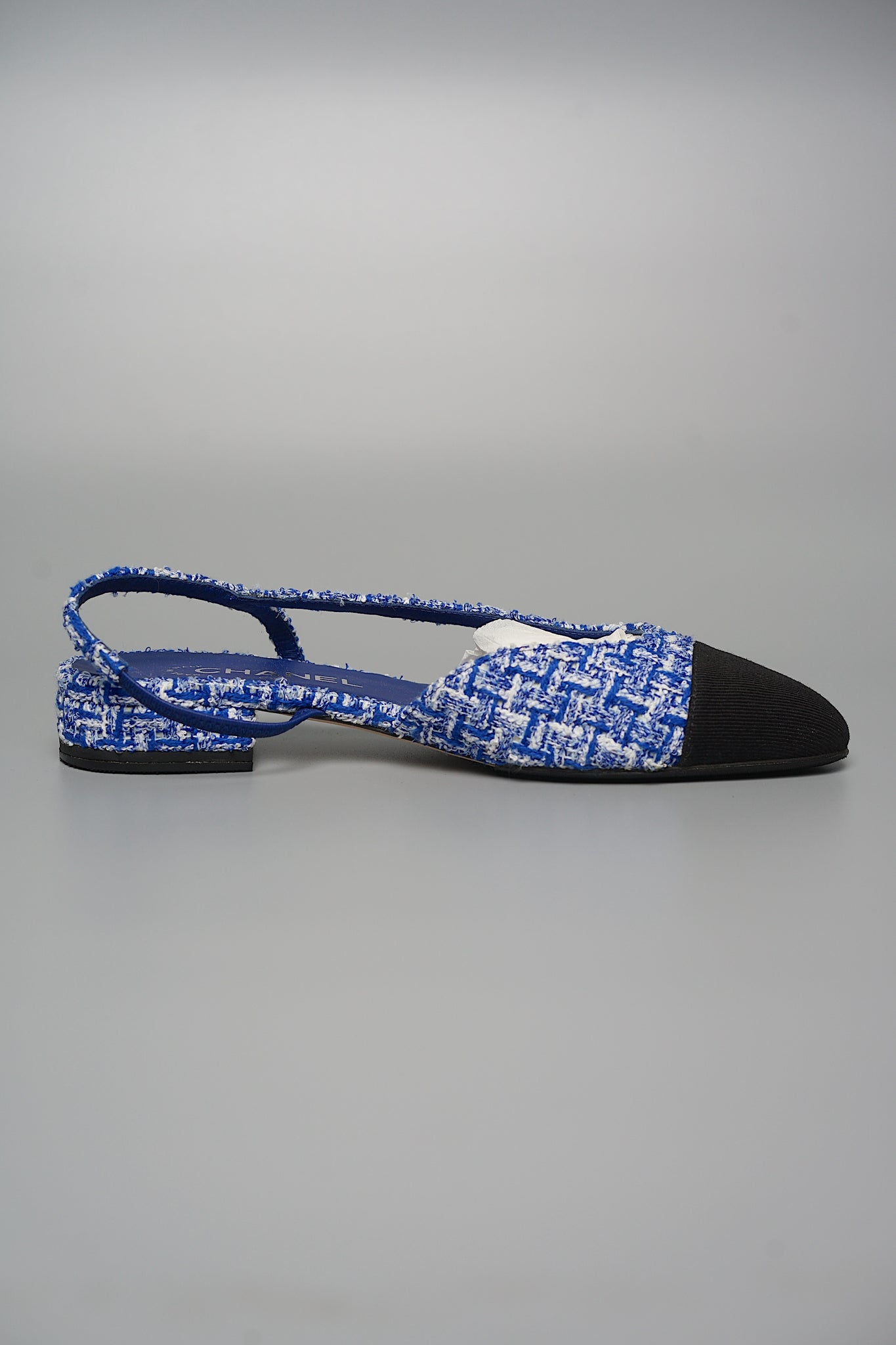 Chanel Cap Toe CC Slingback Flat in Blue Tweed Size 38C