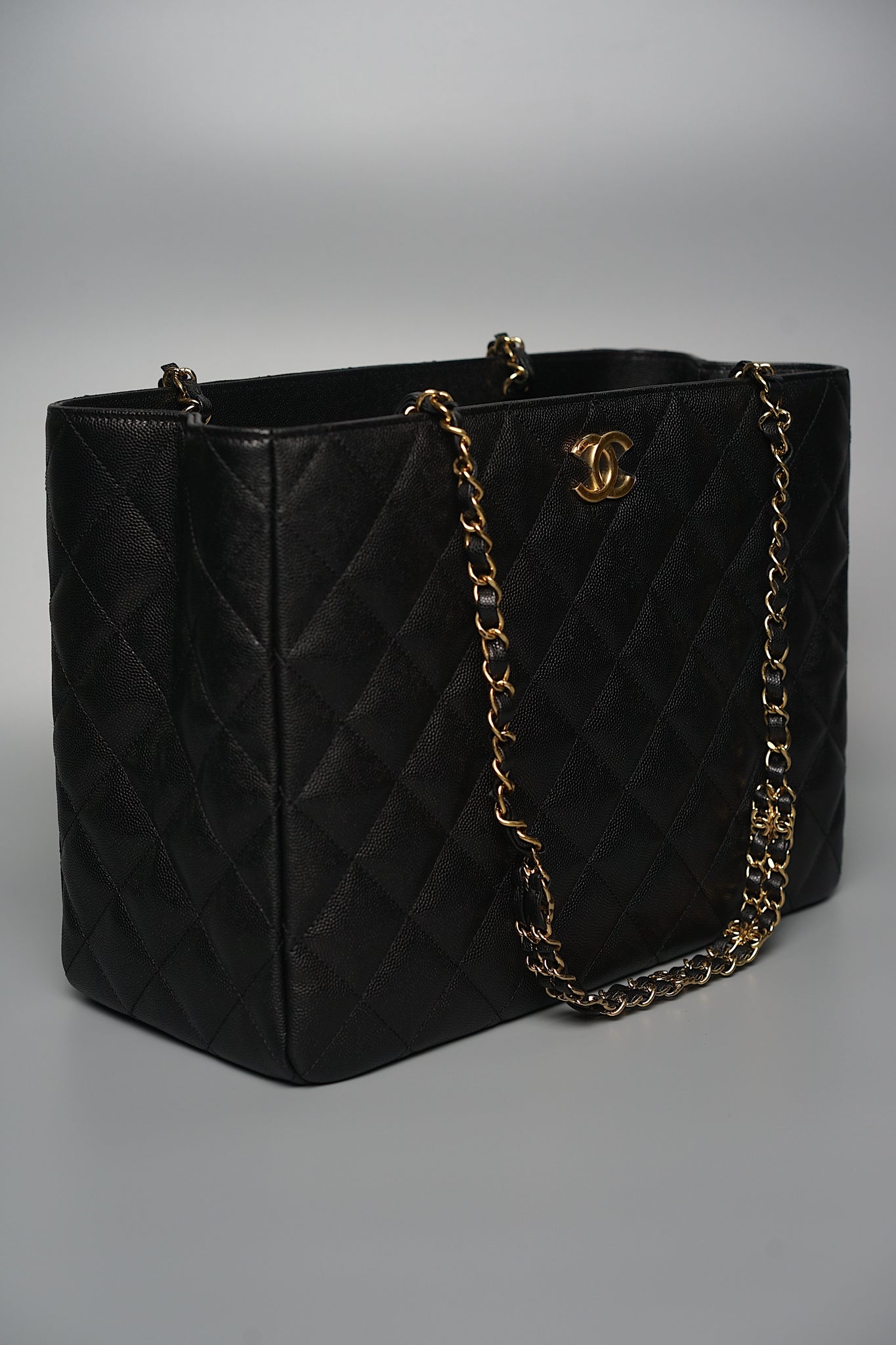 Chanel Grand Shopping Tote in Black Caviar Lghw (Brand New)