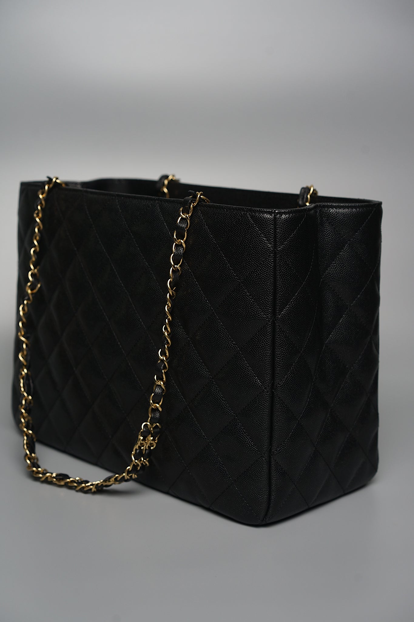 Chanel Grand Shopping Tote in Black Caviar Lghw (Brand New)