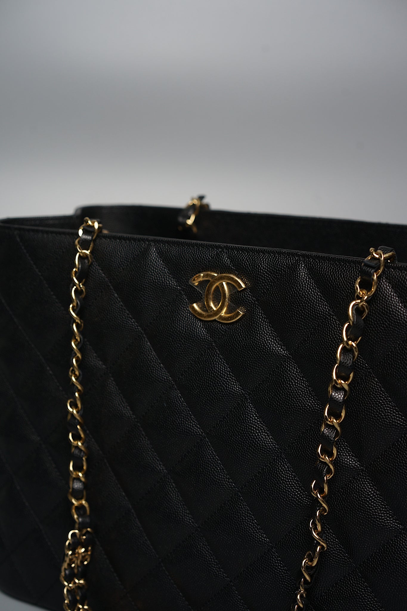 Chanel Grand Shopping Tote in Black Caviar Lghw (Brand New)