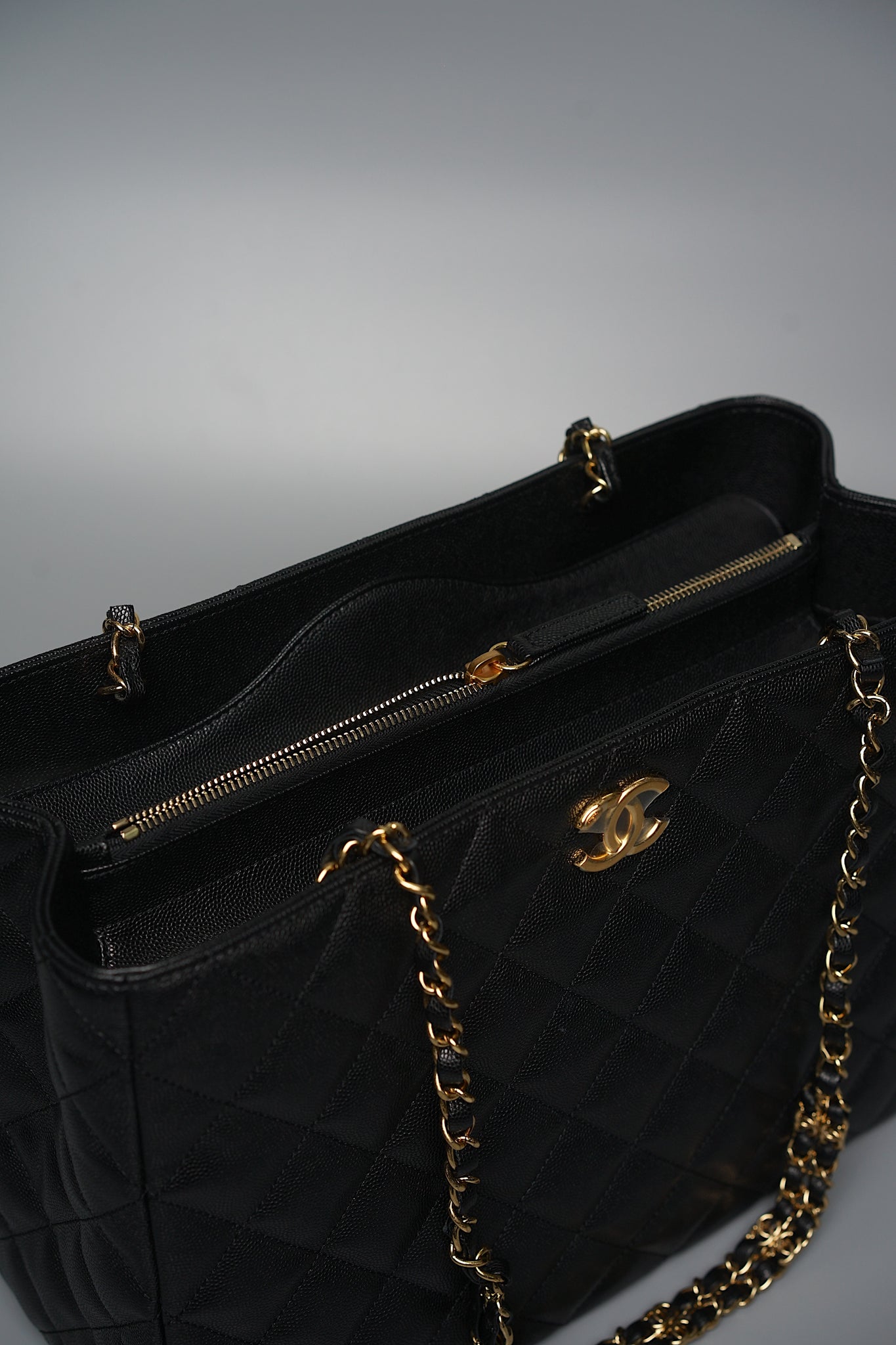 Chanel Grand Shopping Tote in Black Caviar Lghw (Brand New)