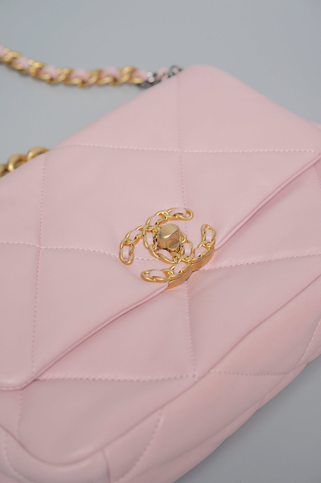 Chanel 19 Small in Pink (Brand New)