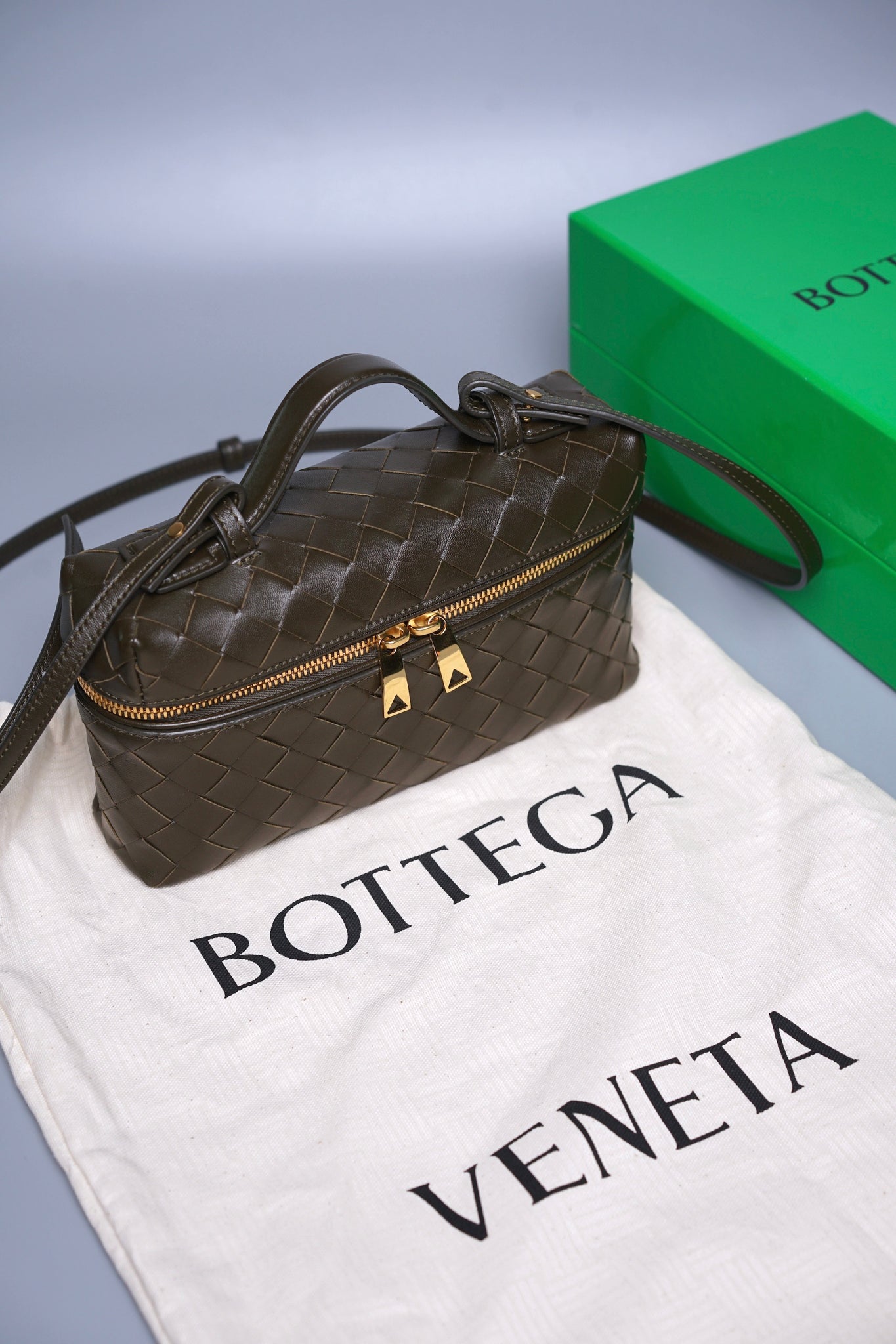 Bottega Bang Bang Vanity in Dark Green Ghw