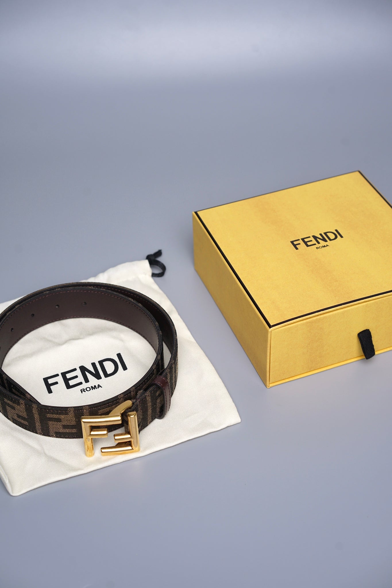 Fendi FF 30mm Reversible Buckle Belt in Ghw Size 75