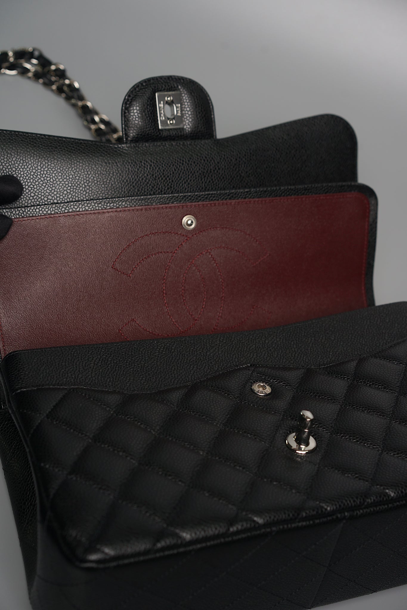 Chanel Classic Double Flap Jumbo in Black Caviar Shw (Brand new)