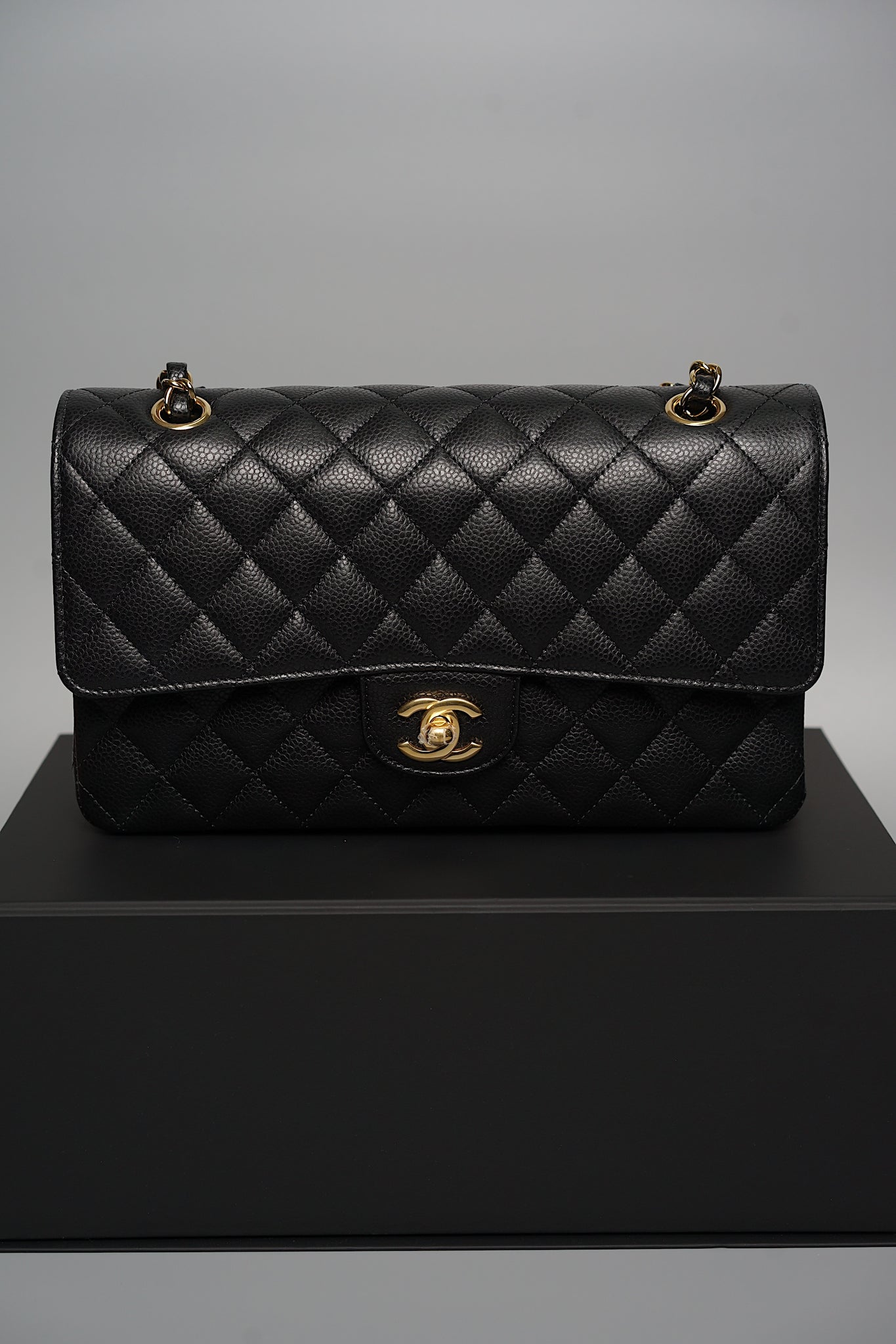 Chanel Medium Classic Double Flap in Black Caviar Ghw (Brand New)