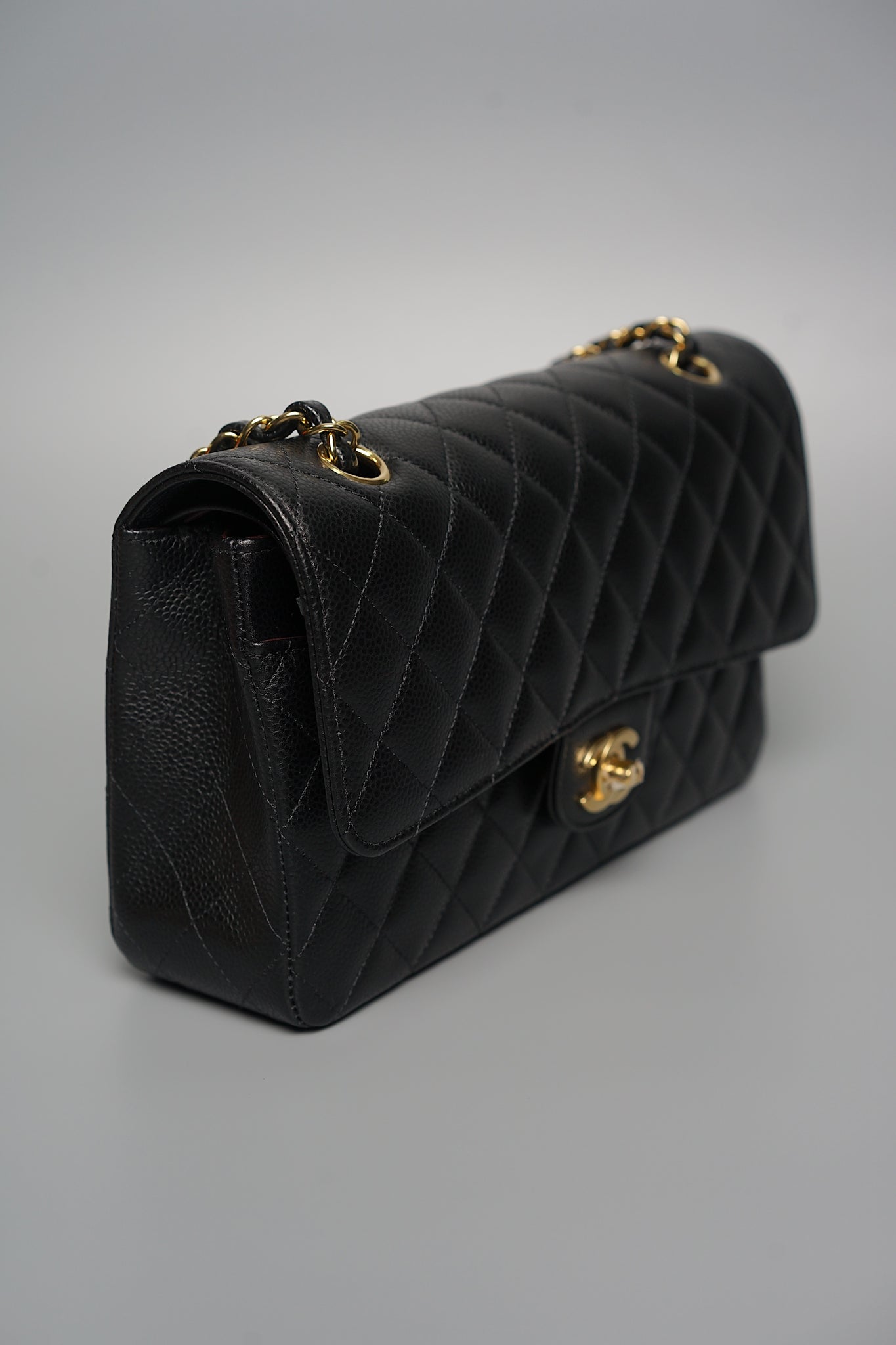 Chanel Medium Classic Double Flap in Black Caviar Ghw (Brand New)