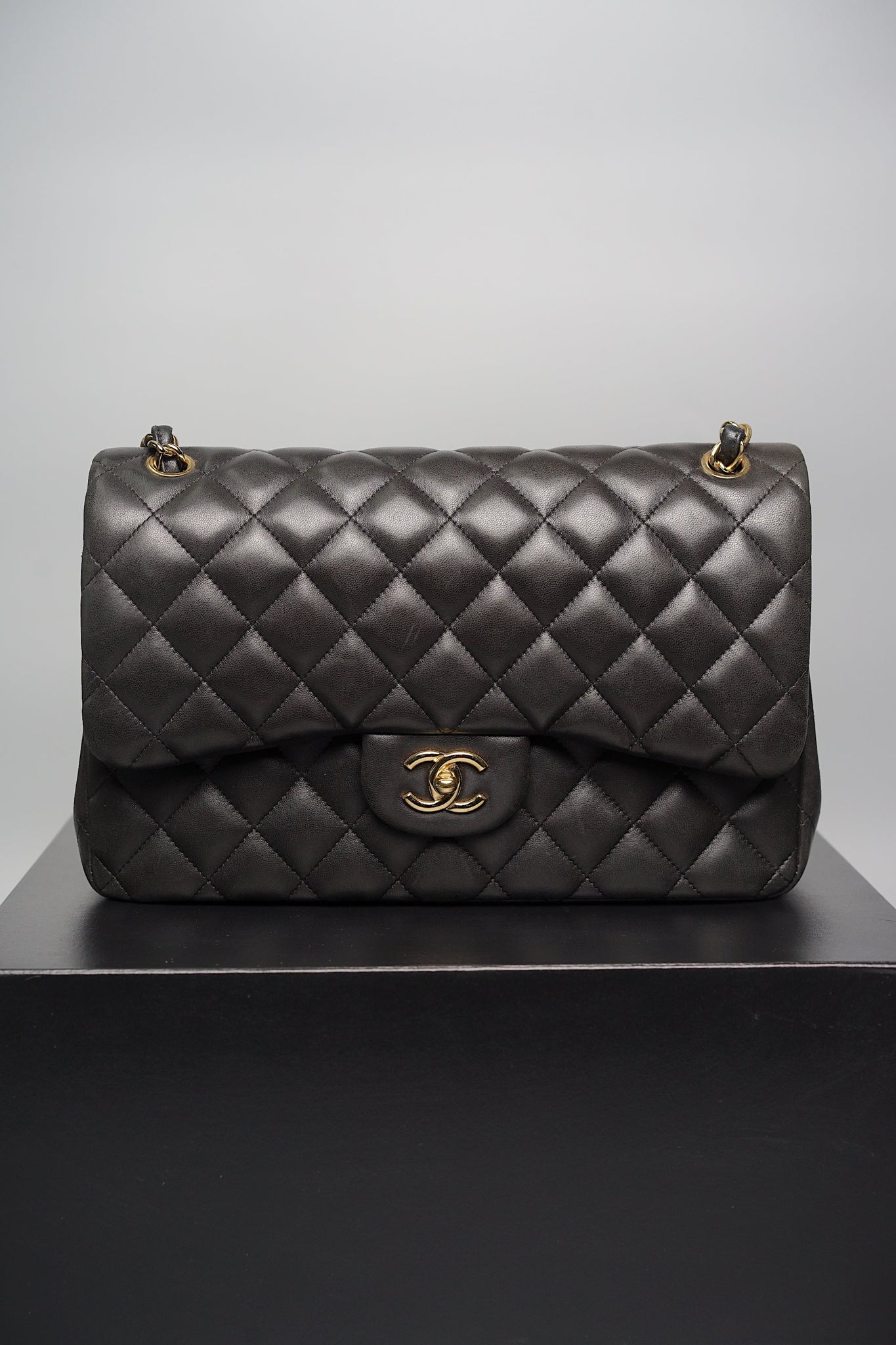 Chanel Jumbo Double Flap in Black Lambskin Ghw