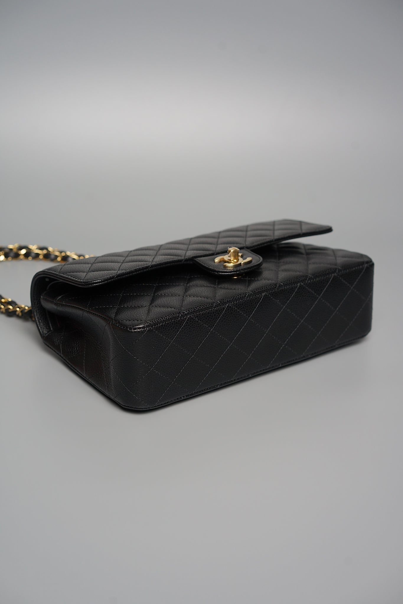 Chanel Medium Classic Double Flap in Black Caviar Ghw (Brand New)
