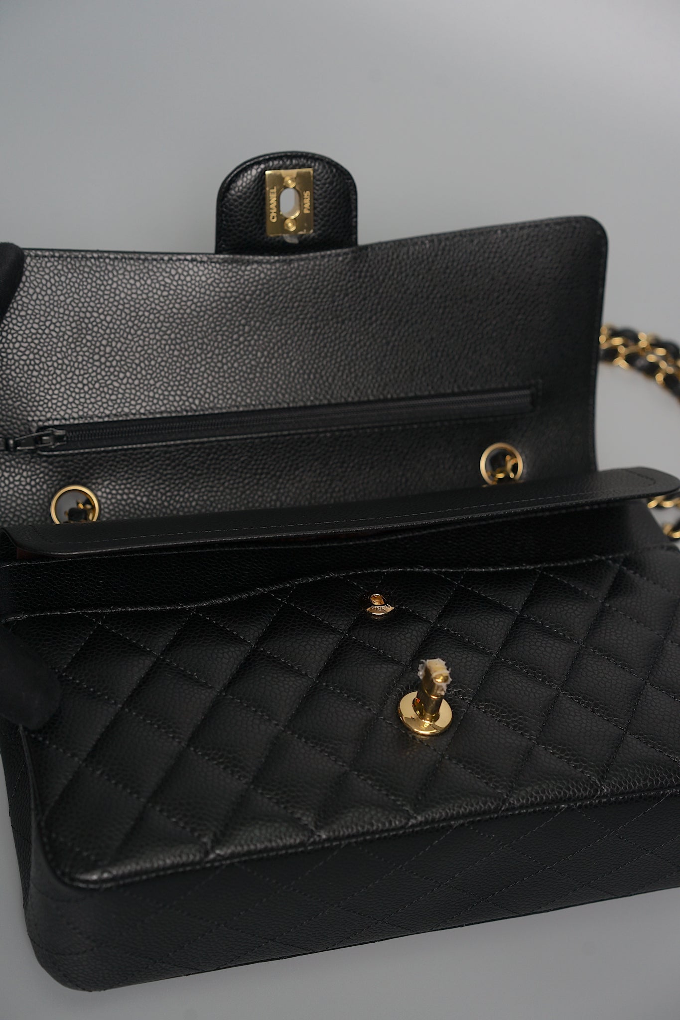 Chanel Medium Classic Double Flap in Black Caviar Ghw (Brand New)