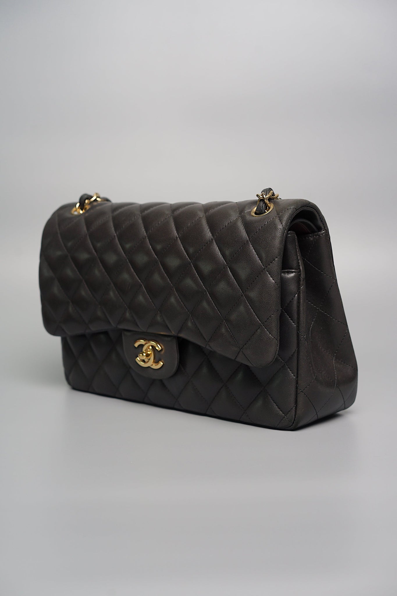 Chanel Jumbo Double Flap in Black Lambskin Ghw