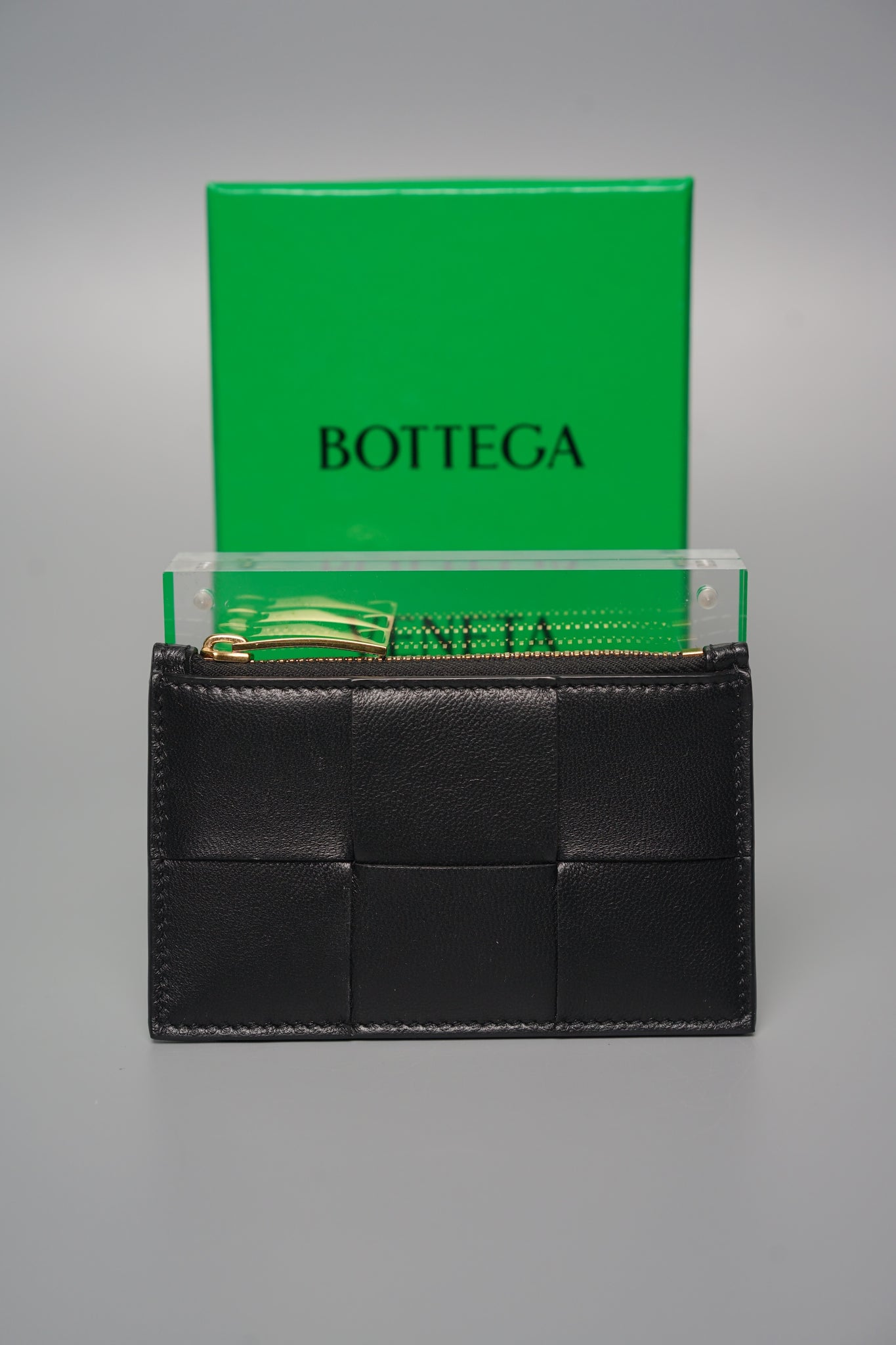 Bottega Zipped Card Case in Black