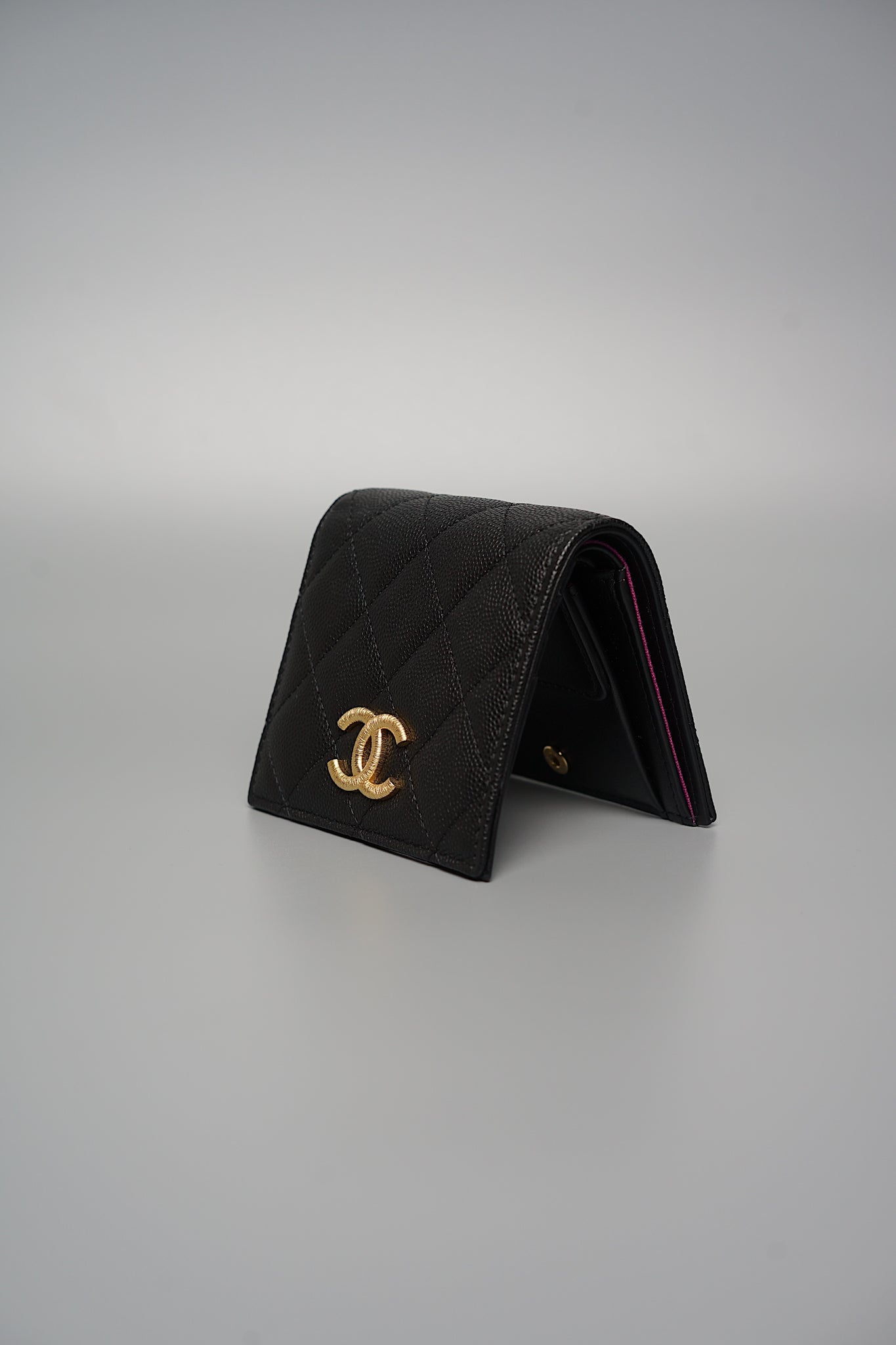 Chanel 23B Bi-fold Compact Wallet in Black Caviar Ghw (Brand New)