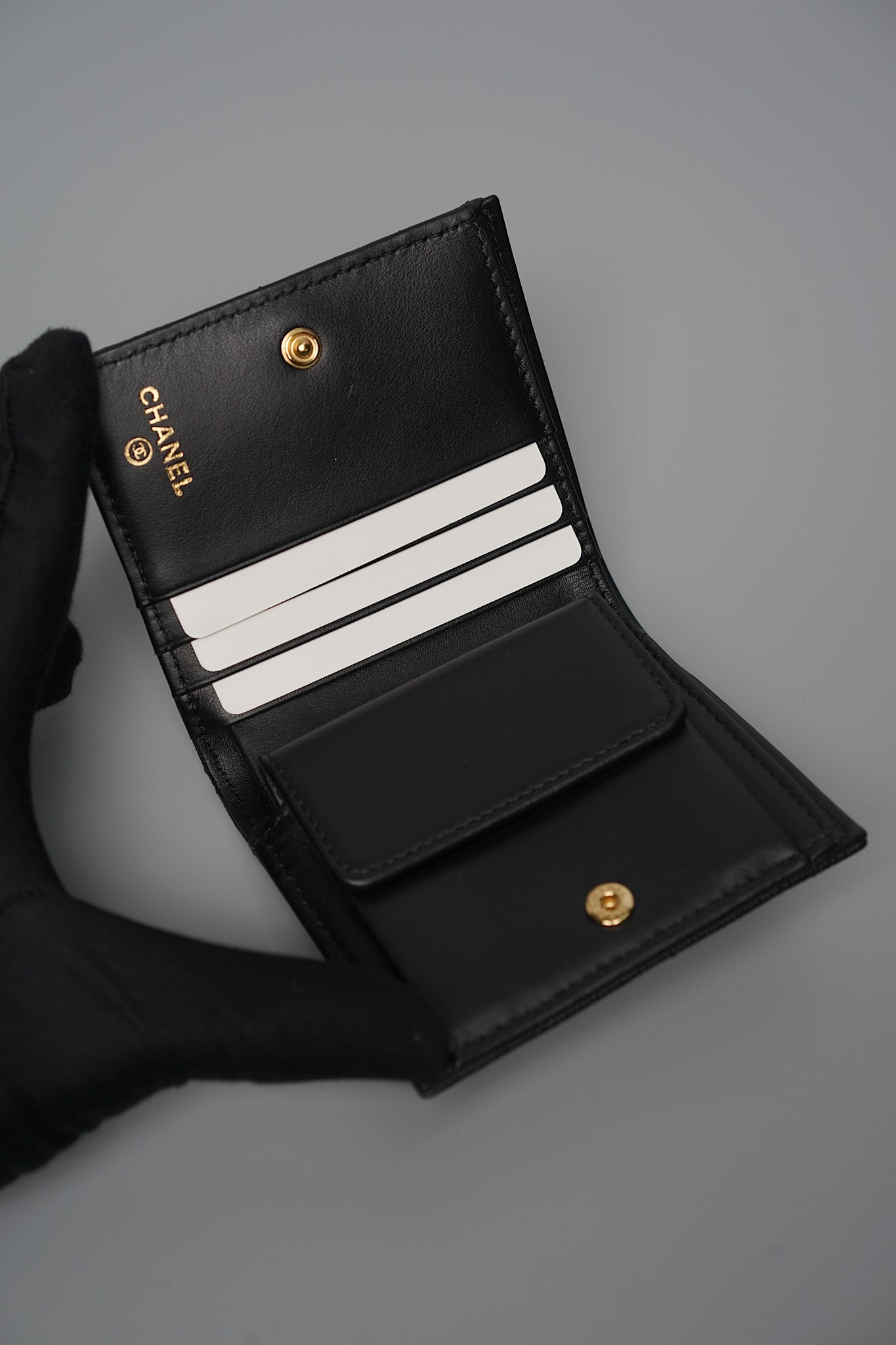 Chanel 23B Bi-fold Compact Wallet in Black Caviar Ghw (Brand New)