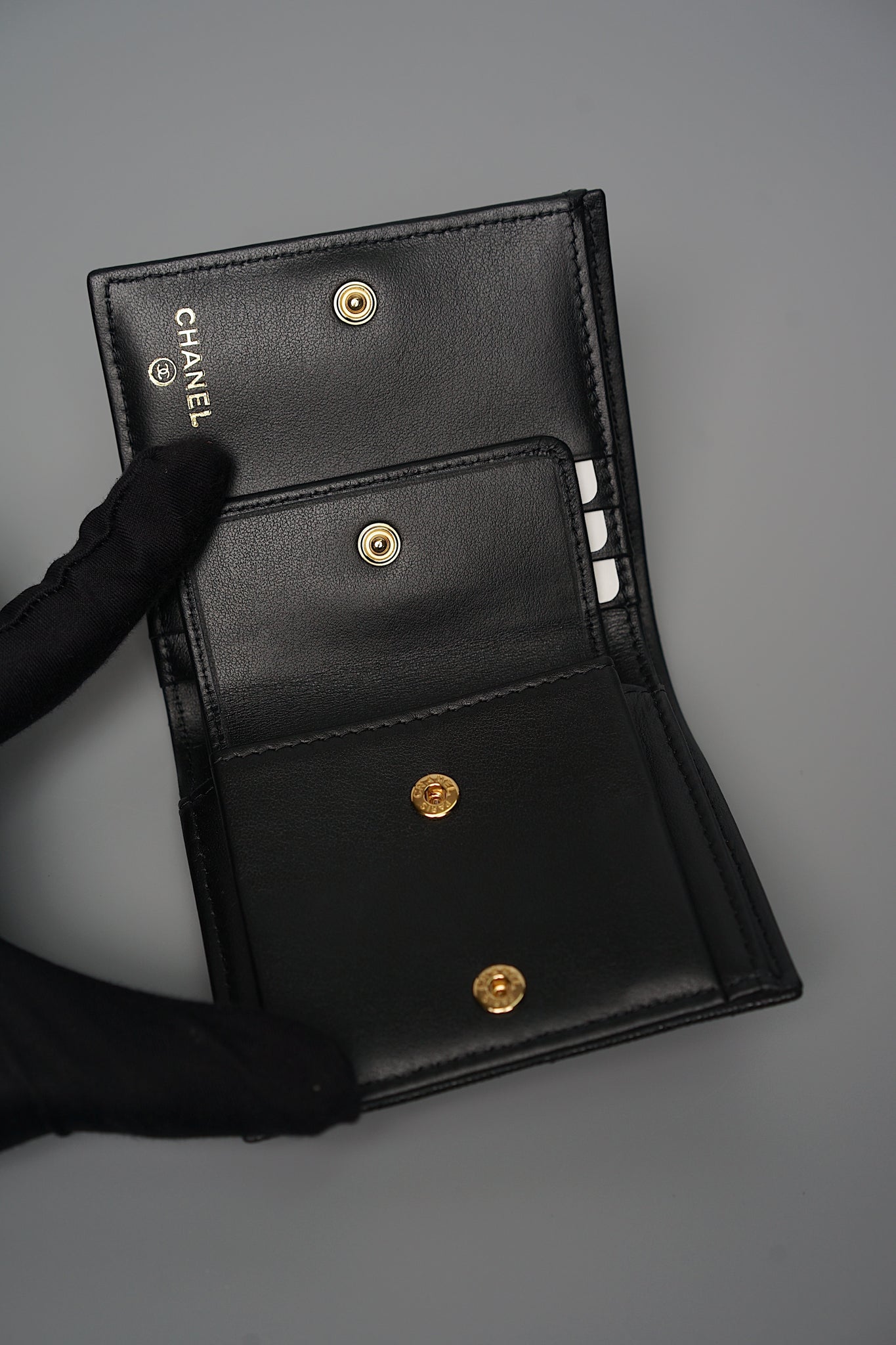 Chanel 23B Bi-fold Compact Wallet in Black Caviar Ghw (Brand New)