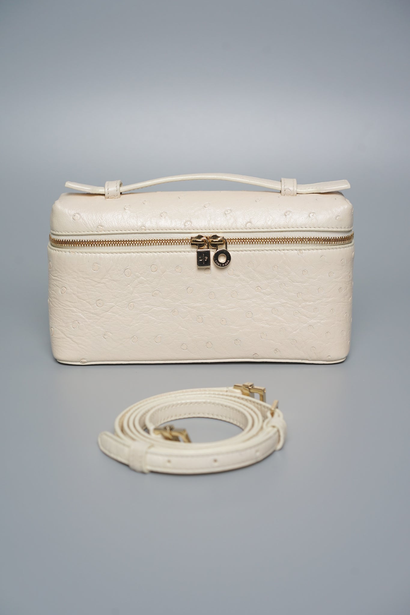 Loro Piana Extrapocket L19 in Ostrich Whisper White Ghw