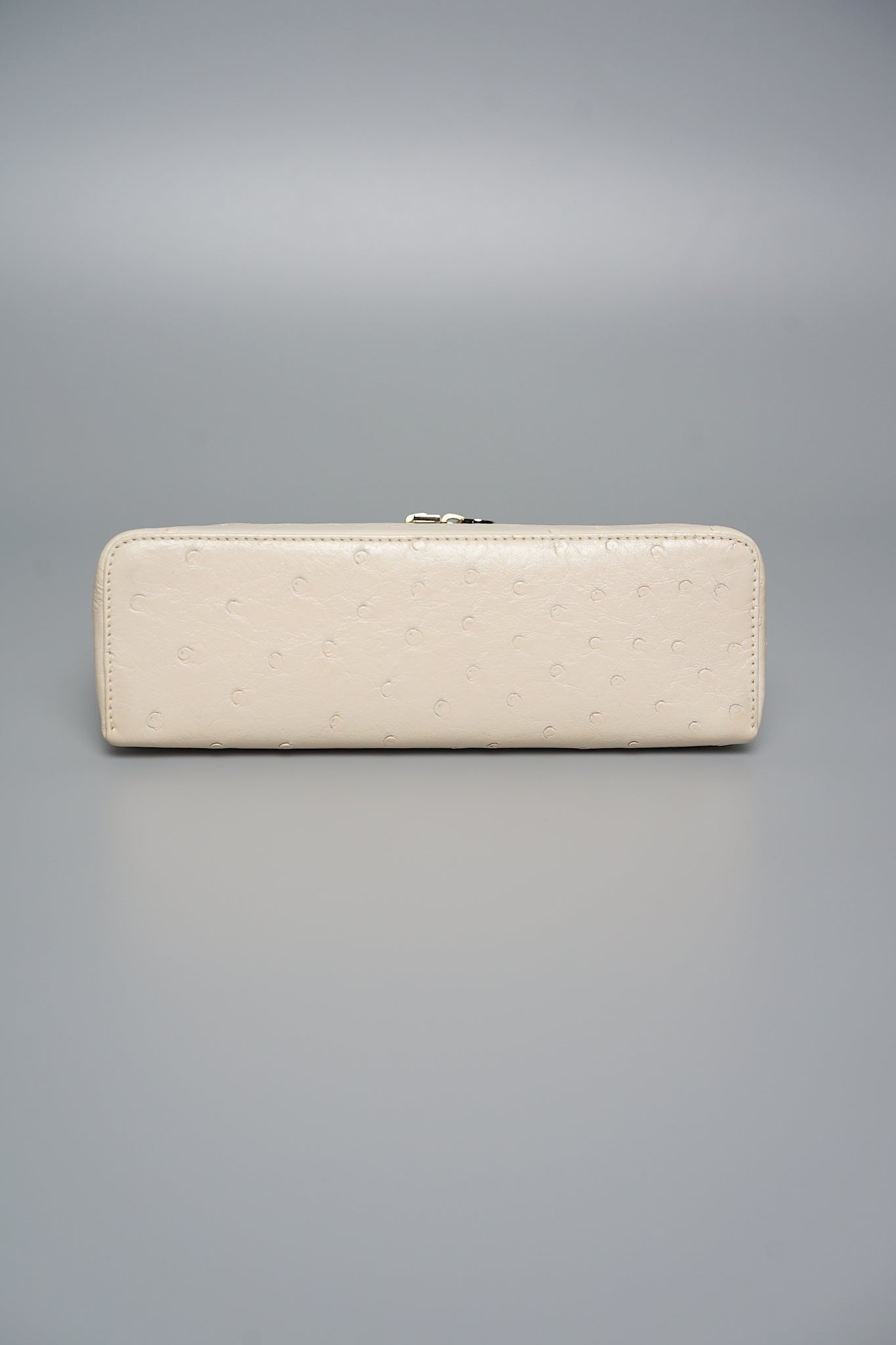 Loro Piana Extrapocket L19 in Ostrich Whisper White Ghw
