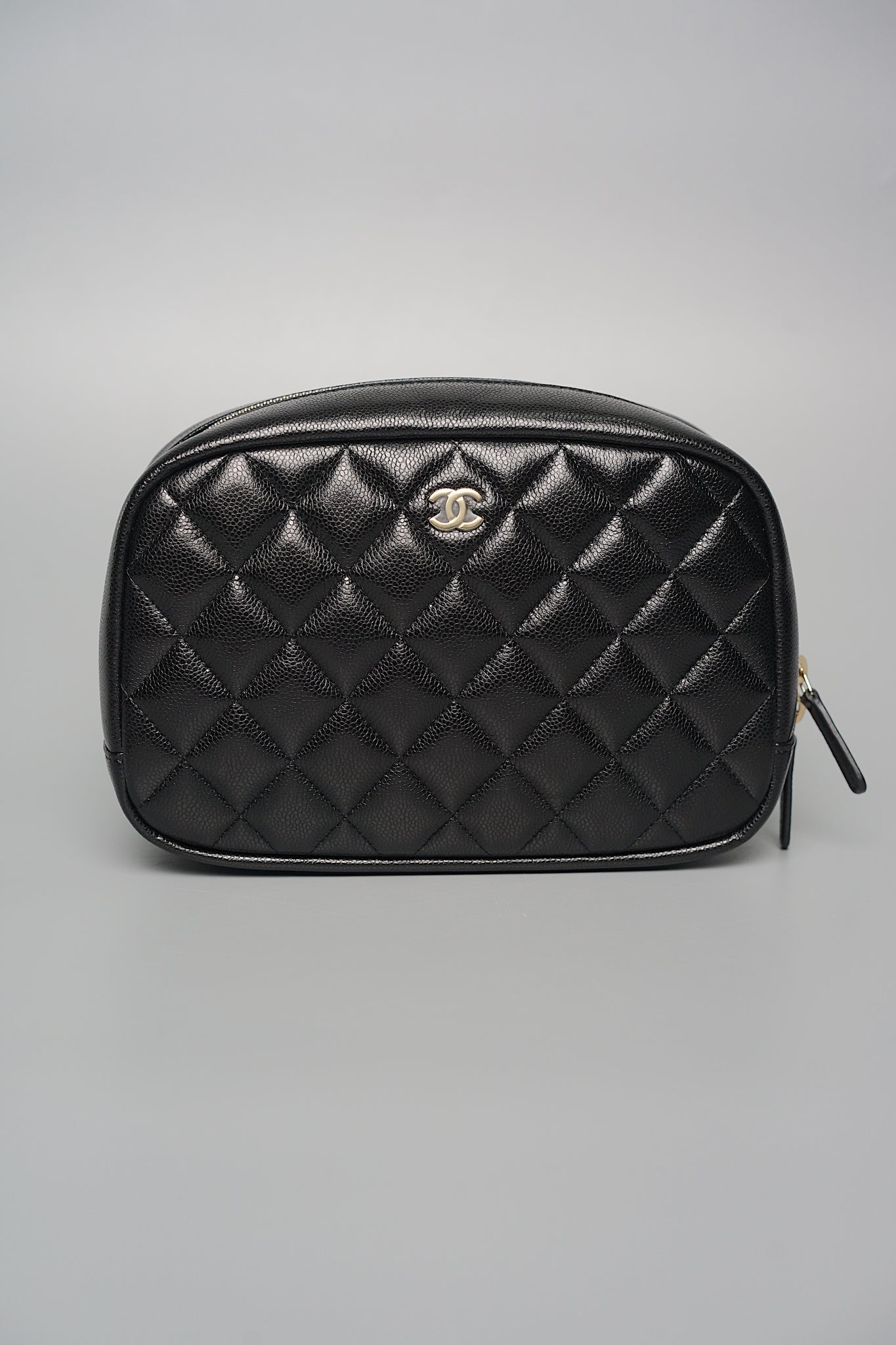 Chanel 24C Classic Case in Black Caviar Lghw (Brand New)