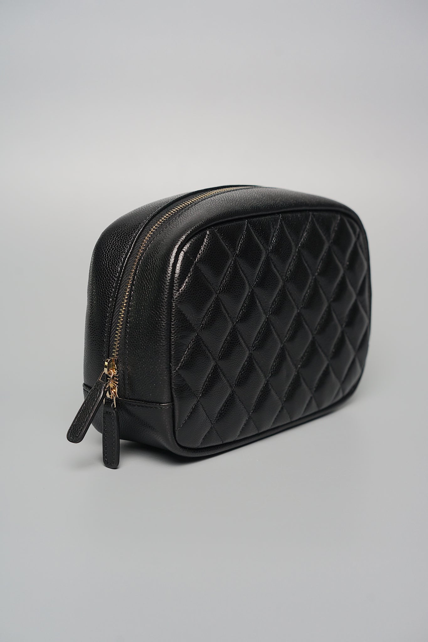 Chanel 24C Classic Case in Black Caviar Lghw (Brand New)