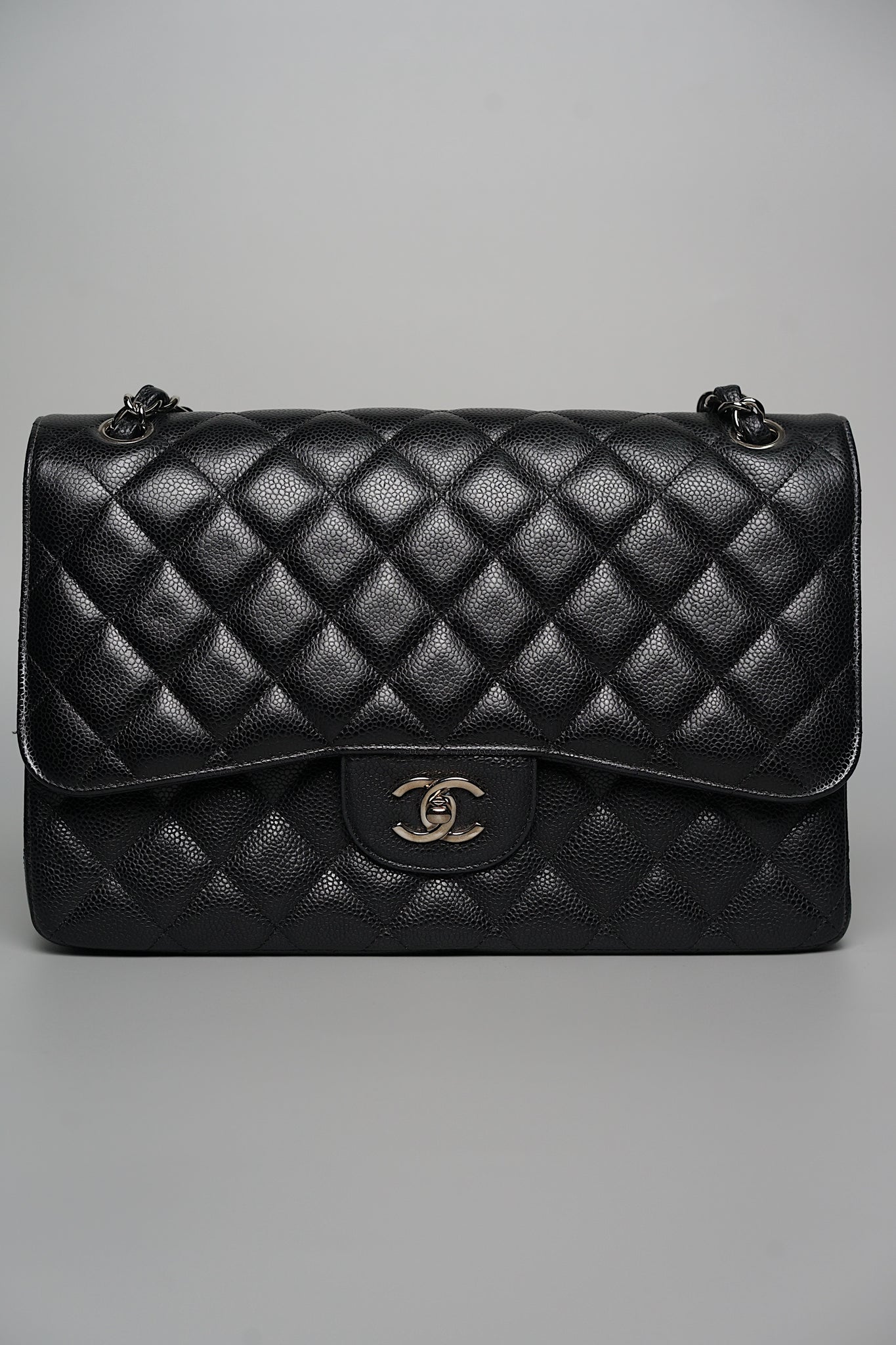 Chanel Jumbo Double Flap in Black Caviar Shw