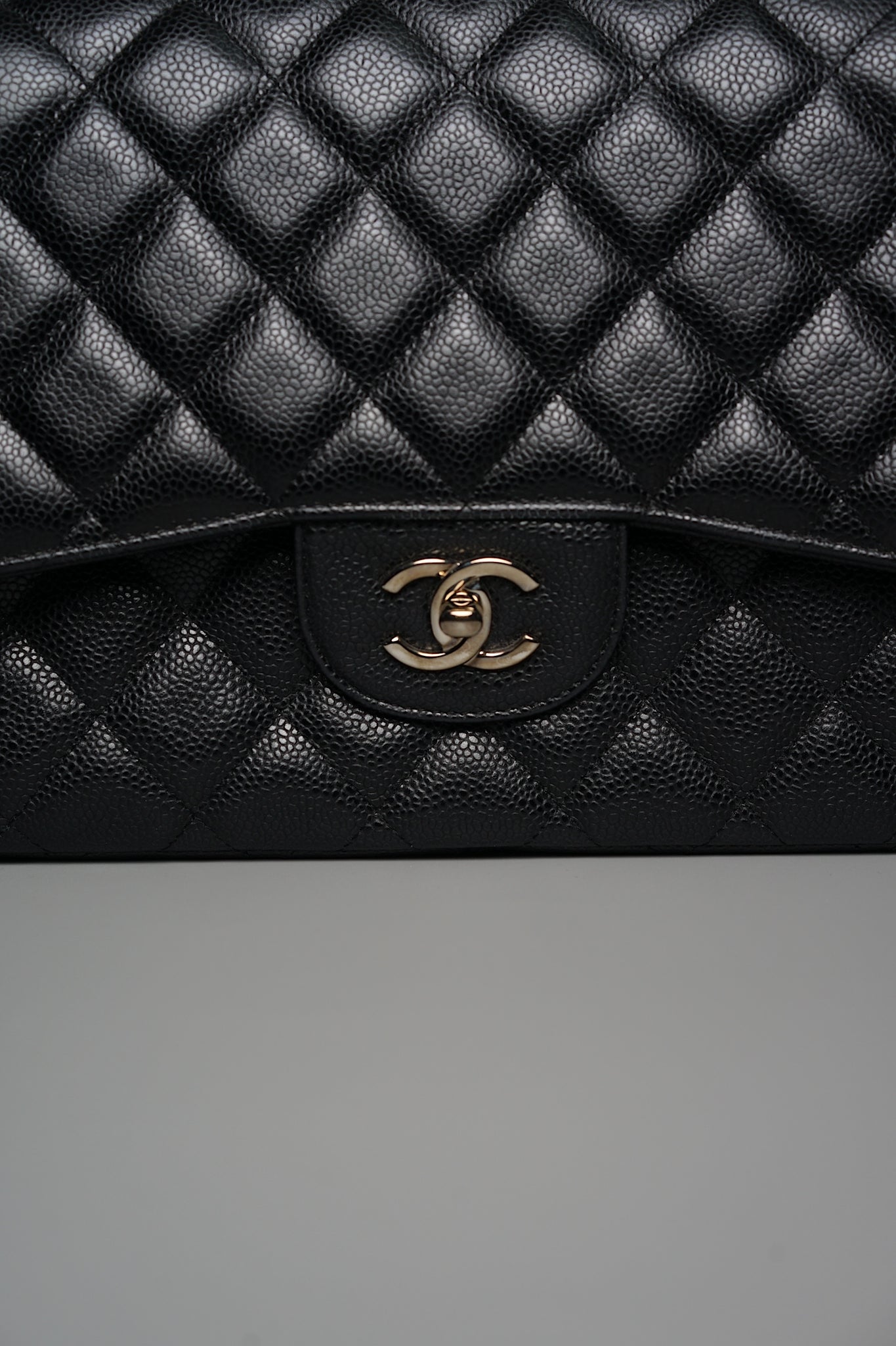 Chanel Jumbo Double Flap in Black Caviar Shw