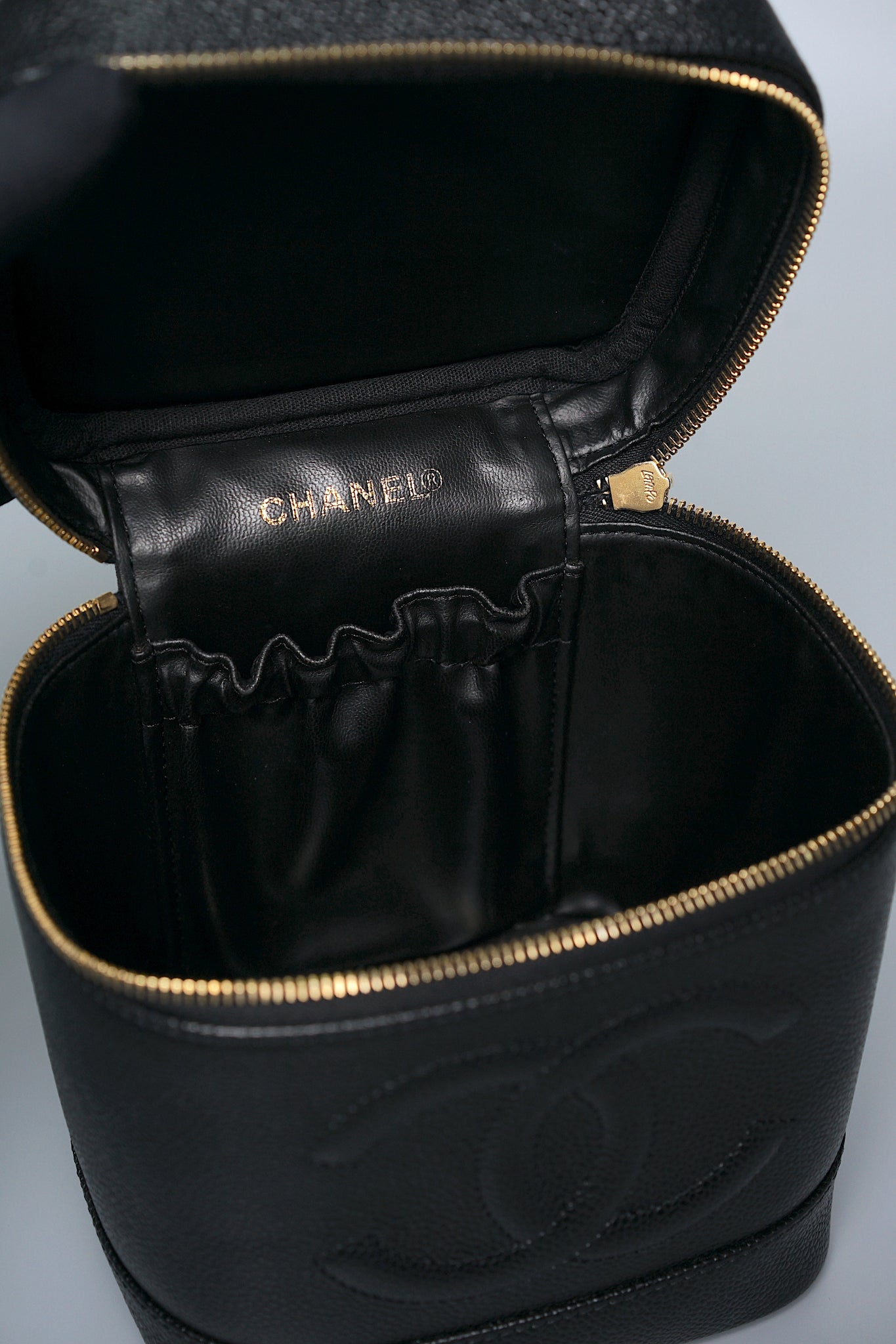Chanel Vintage Vanity in Black Caviar